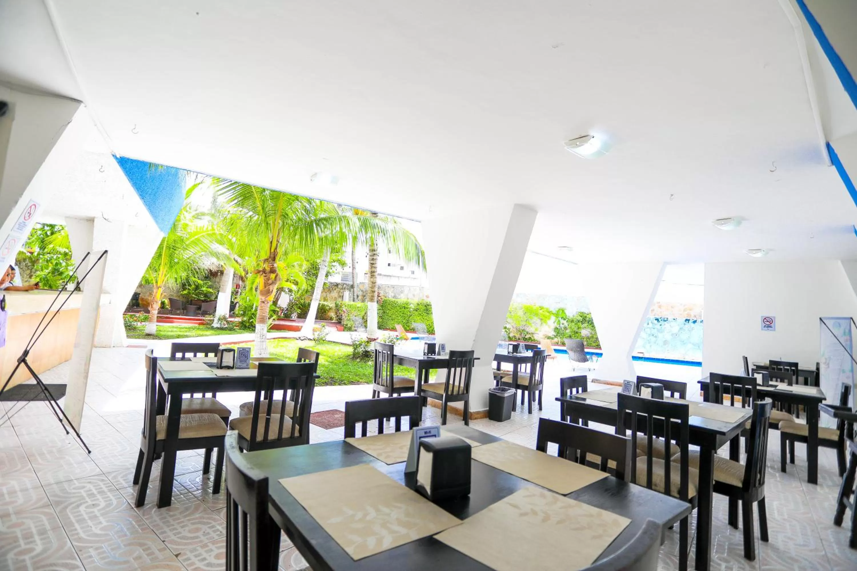 Restaurant/places to eat in Hotel Caribe Internacional Cancun