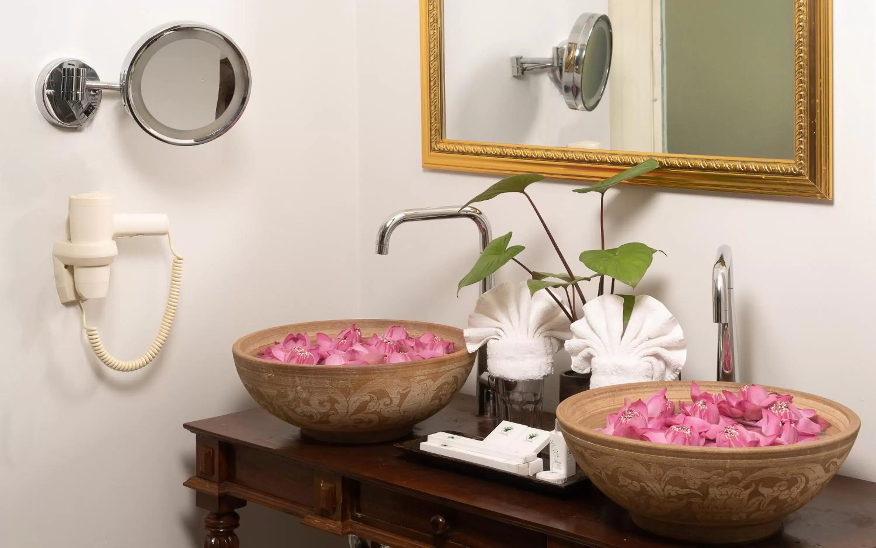 Bathroom in Mane Boutique Hotel & Spa