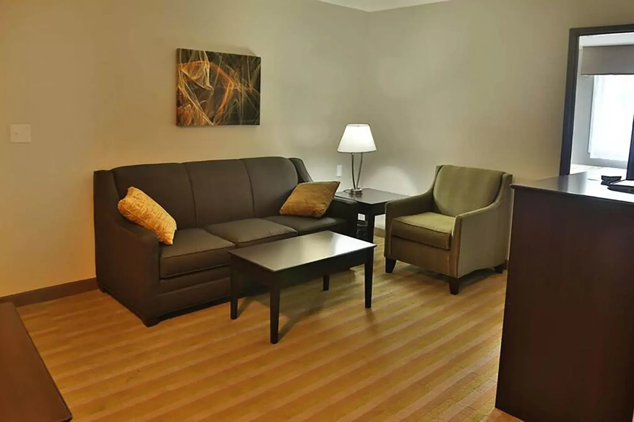 Seating Area in Best Western Harvest Inn & Suites