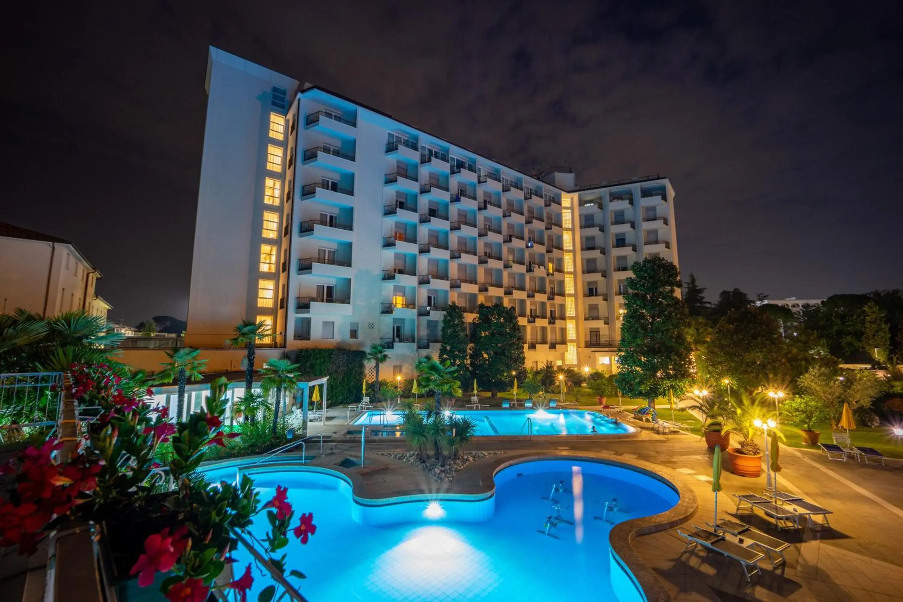 Swimming pool, Pool View in Hotel Ariston Molino Buja