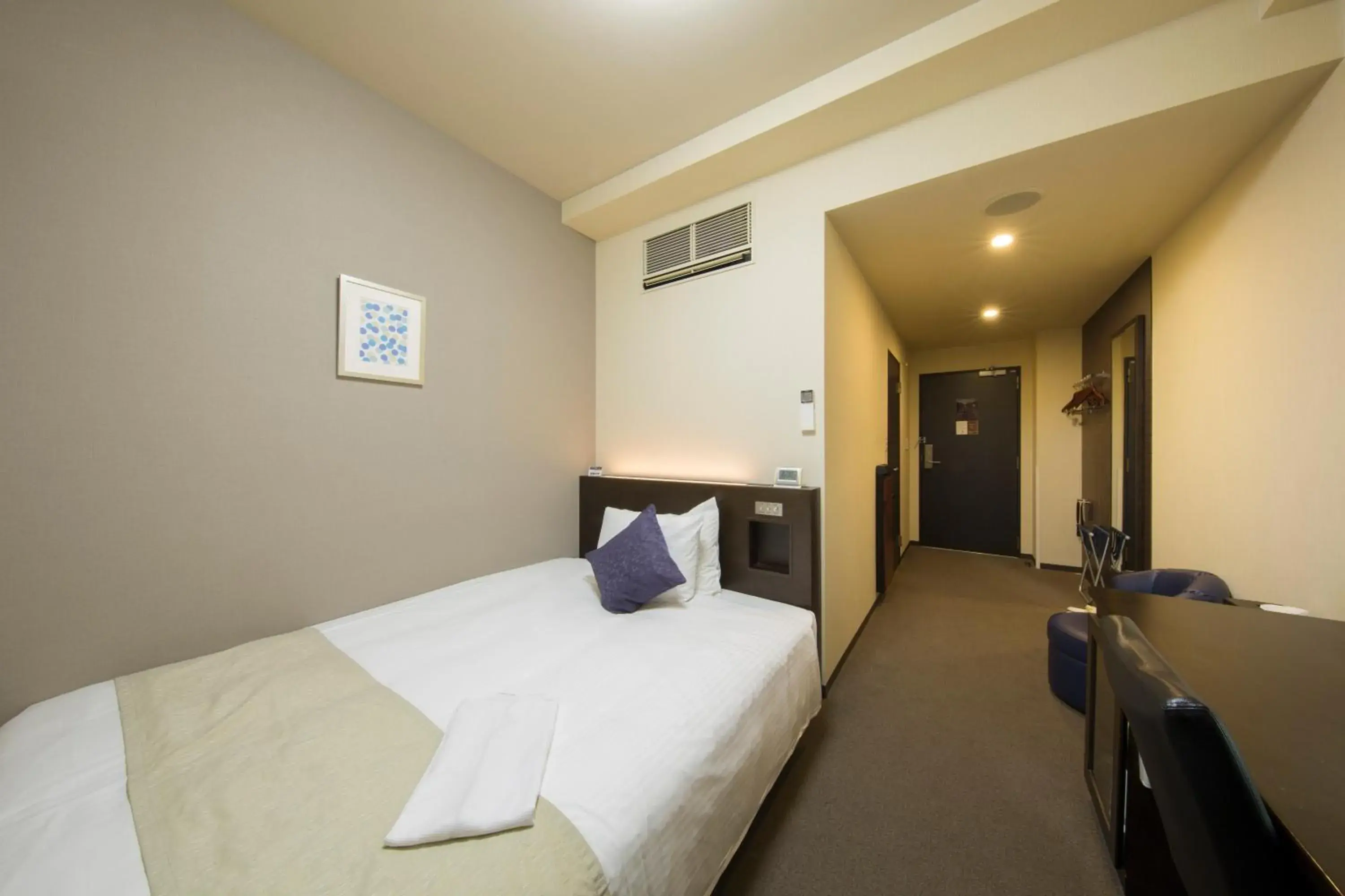 Photo of the whole room, Bed in Shizutetsu Hotel Prezio Numazu Photo of the whole room, Bed in Shizutetsu Hotel Prezio Numazu