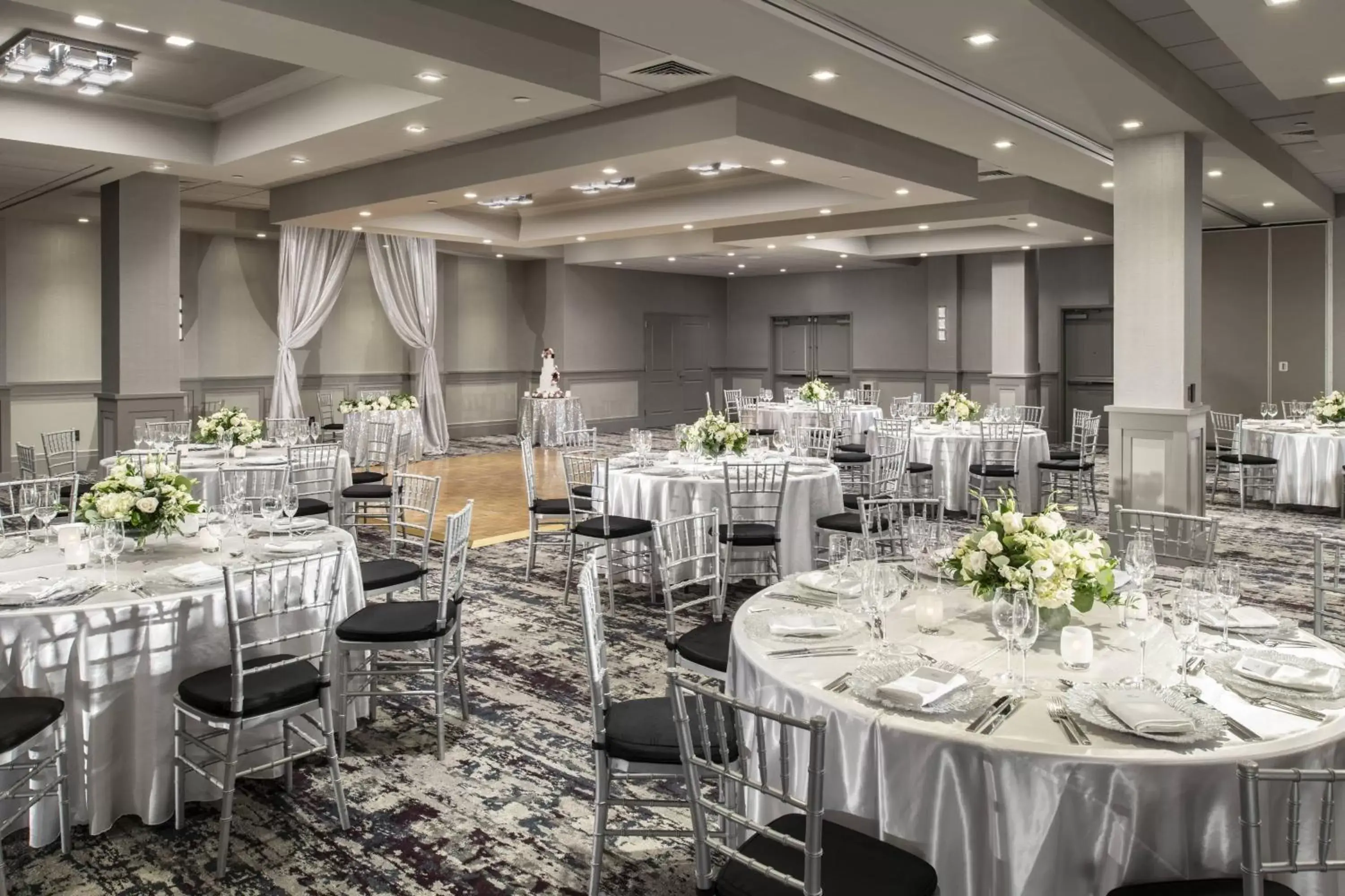 Lobby or reception, Banquet Facilities in Renaissance Boston Patriot Place Hotel