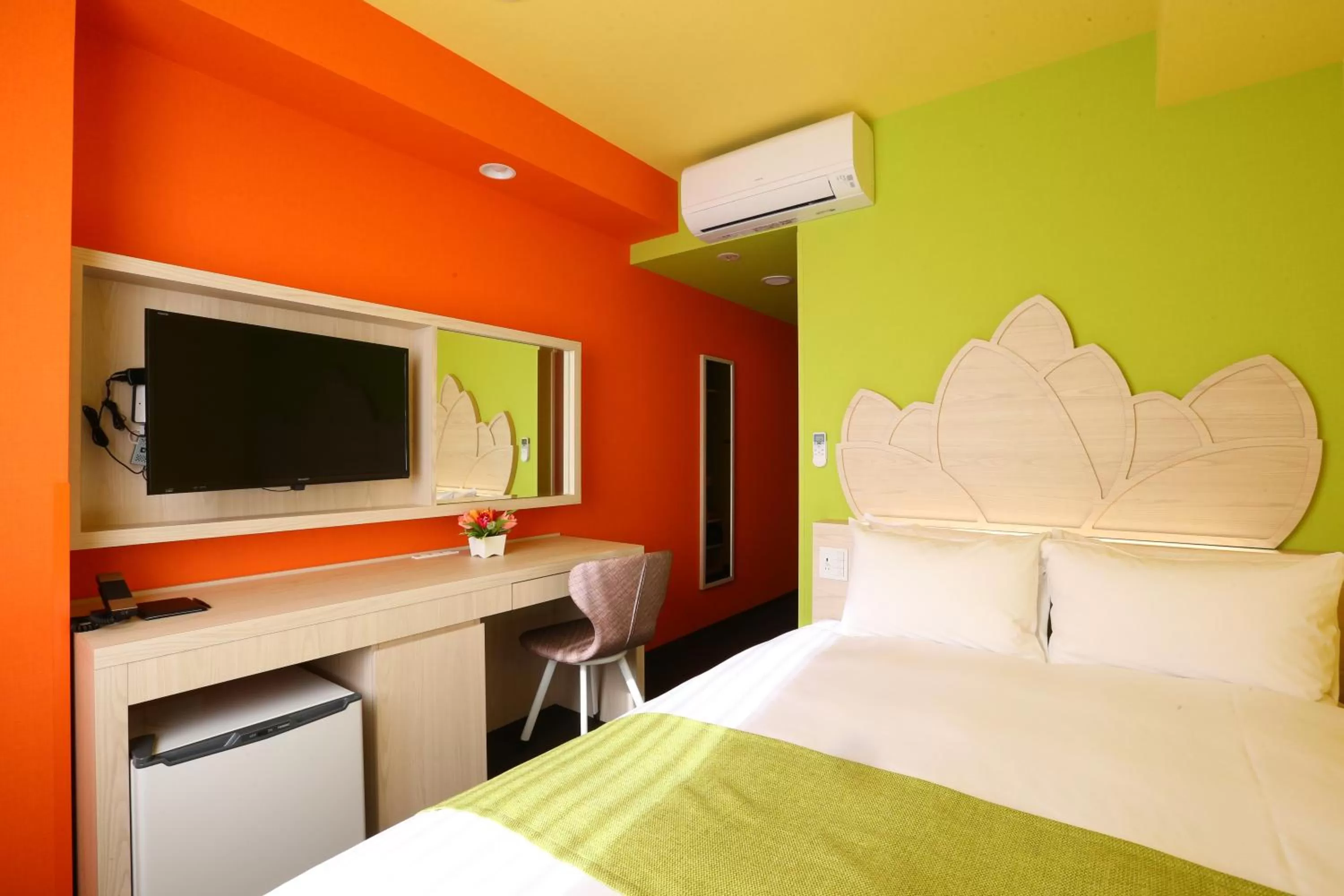 Photo of the whole room, Bed in Hotel Wing International Select Nagoya Sakae