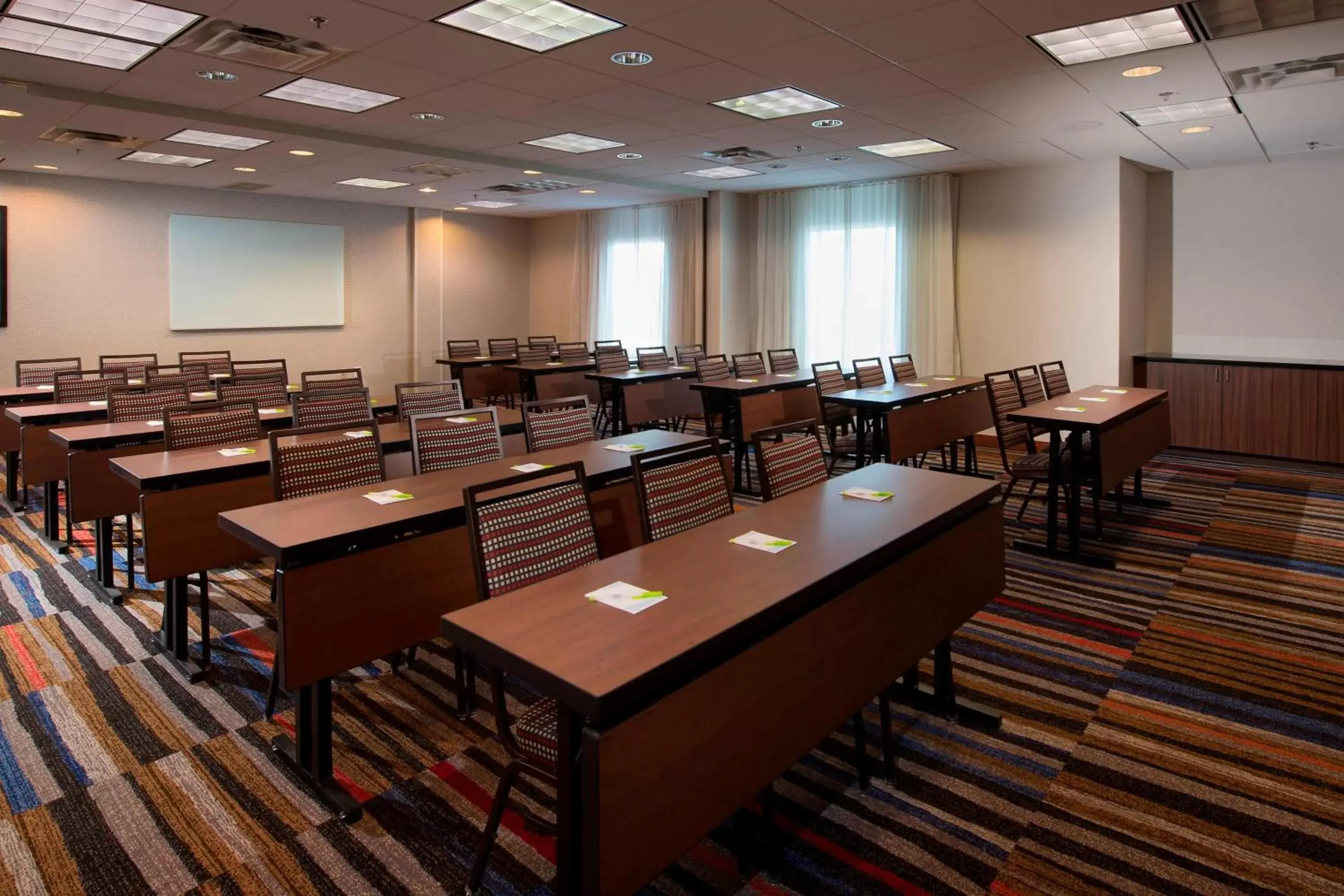 Meeting/conference room in Fairfield Inn & Suites by Marriott Lynchburg Liberty University
