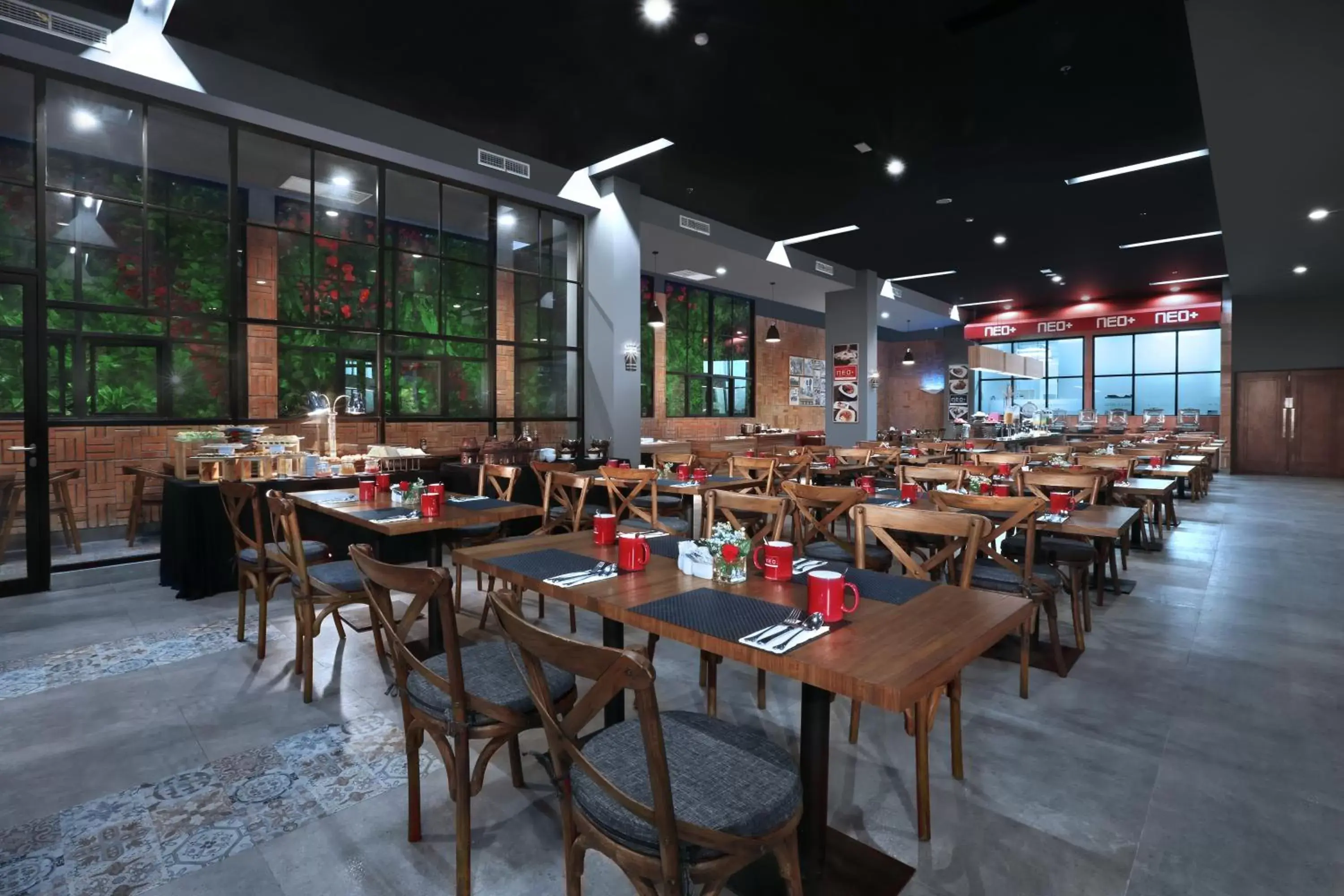 Restaurant/places to eat in NEO+Waru-Sidoarjo by ASTON Restaurant/places to eat in NEO+Waru-Sidoarjo by ASTON