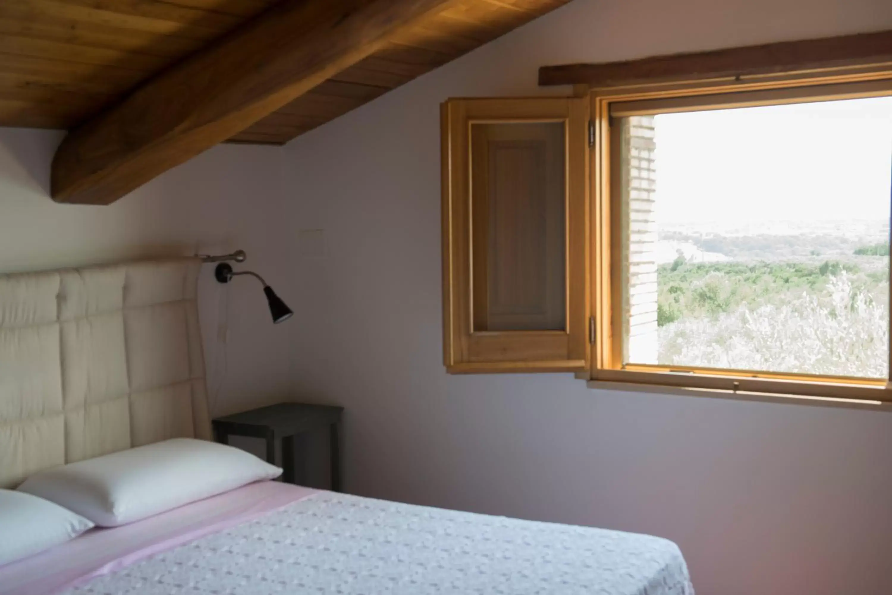 Photo of the whole room, Bed in B&B Rifugio tra gli Ulivi