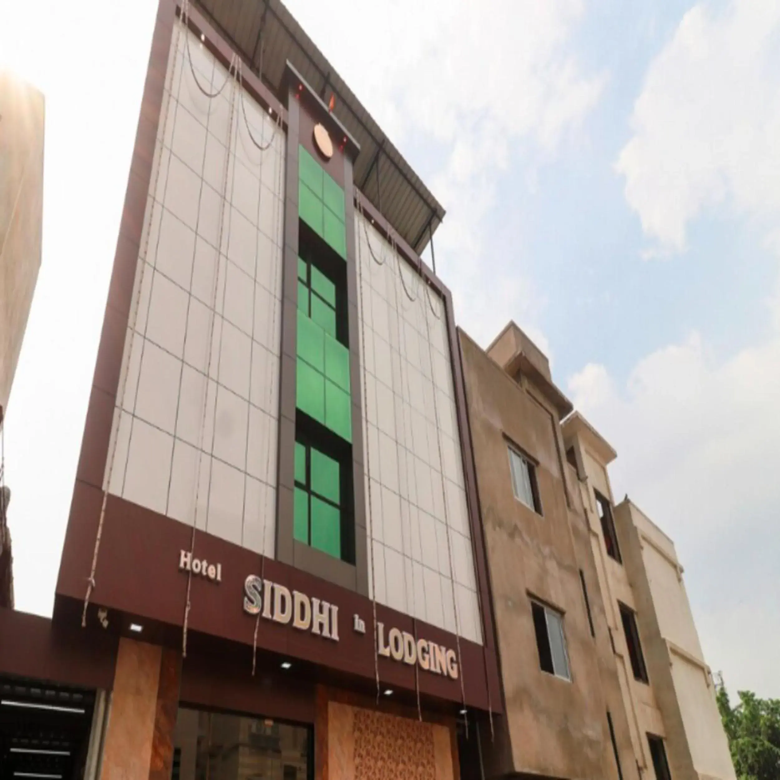 Property Building in Hotel Siddhi Inn Lodging - Navi Mumbai