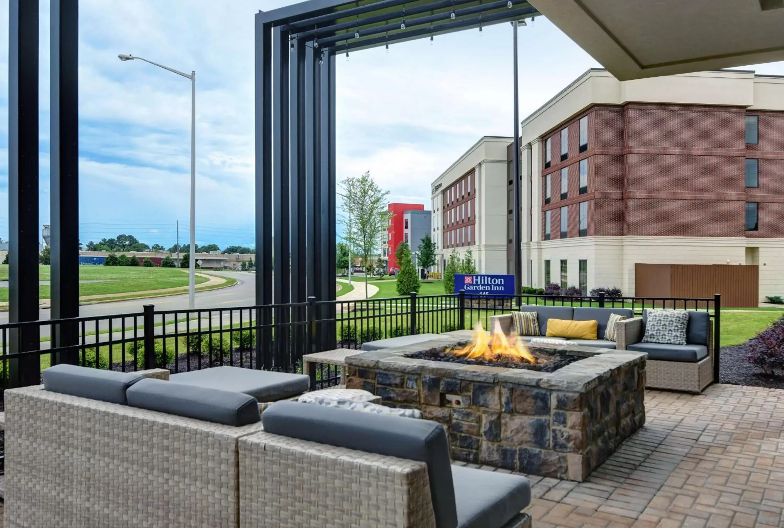 Patio in Hilton Garden Inn Madison Huntsville Airport