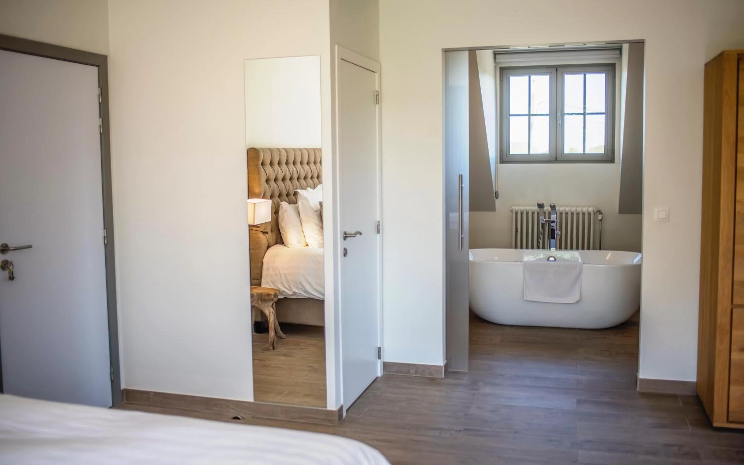 Bathroom, Bed in Aquarand