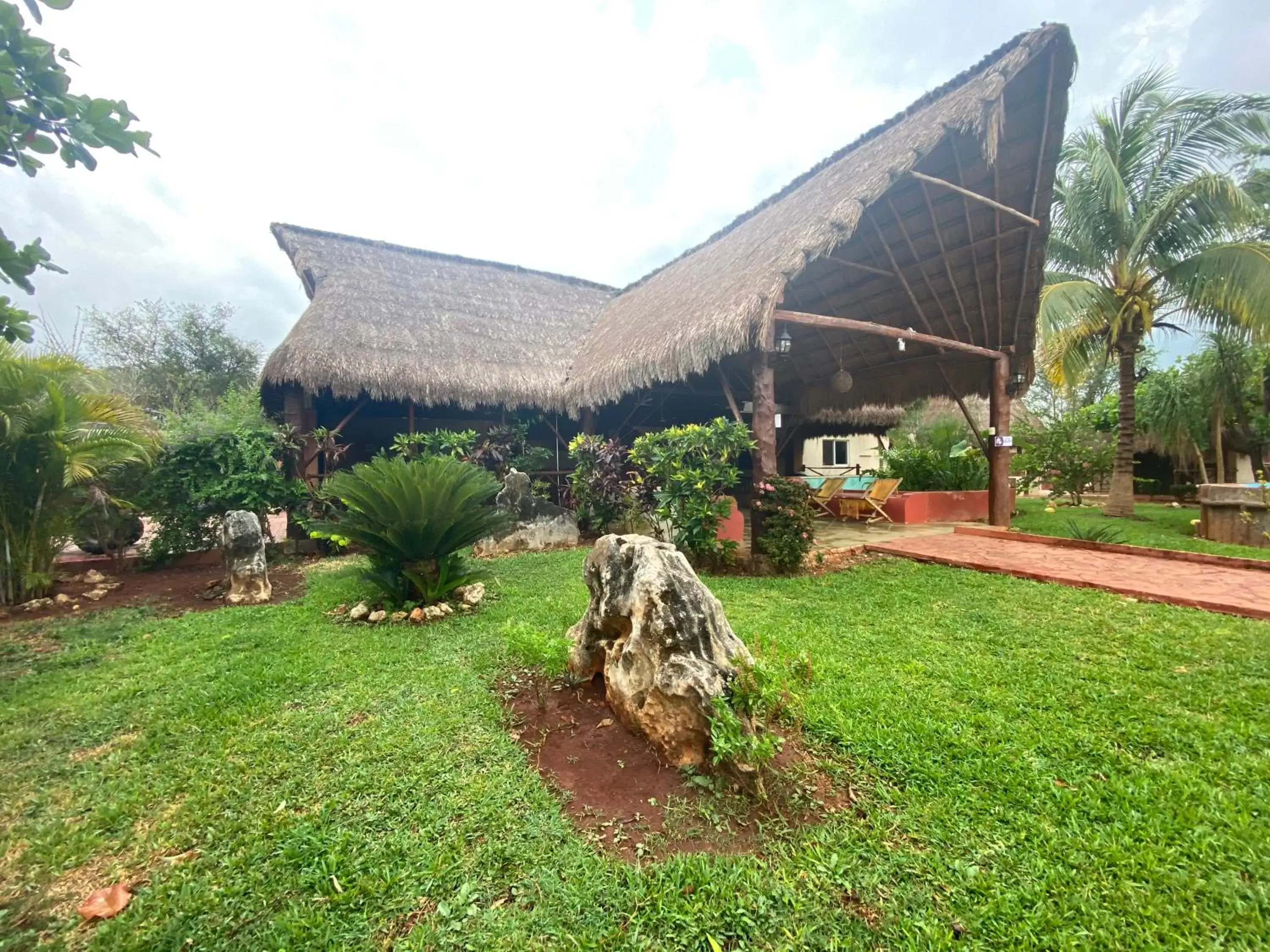 Property building, Garden in Mangrove King Fishing Lodge