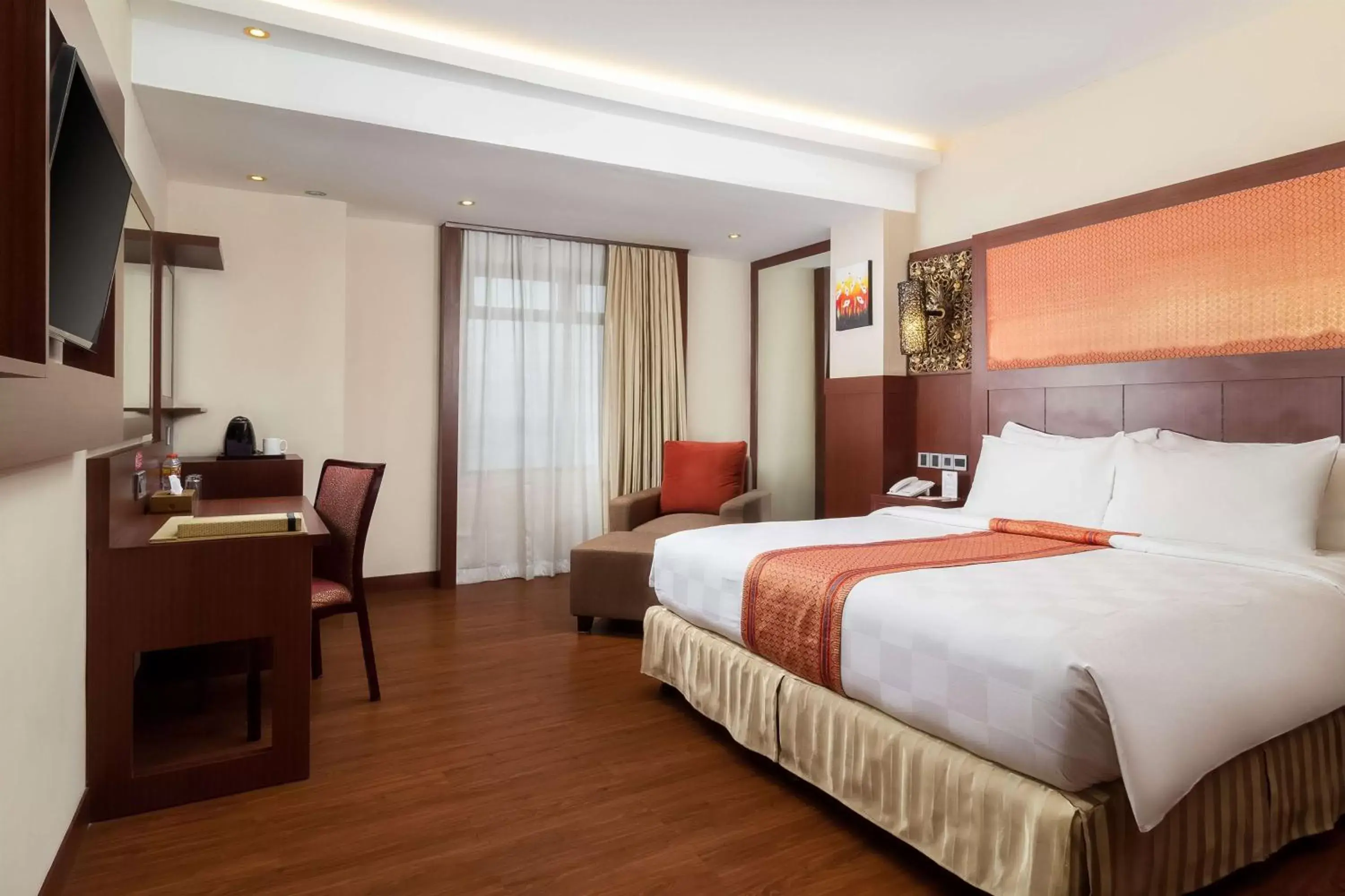 Photo of the whole room in Best Western Plus Makassar Beach