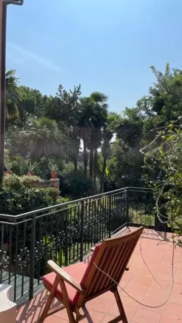 Property building, Balcony/Terrace in Ai Giardini di San Vitale