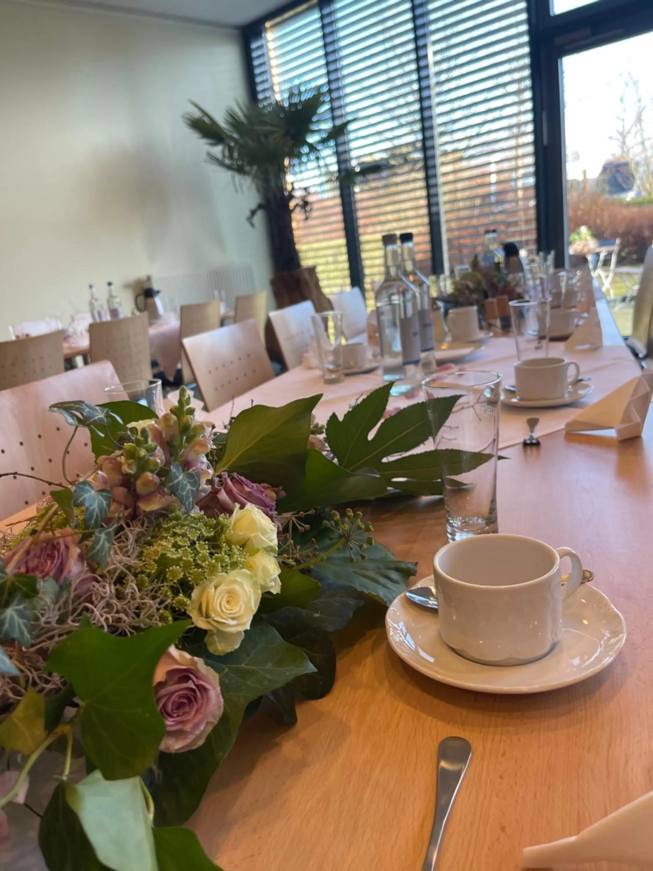 Meeting/conference room, Restaurant/Places to Eat in Nordic Avantage Hotel