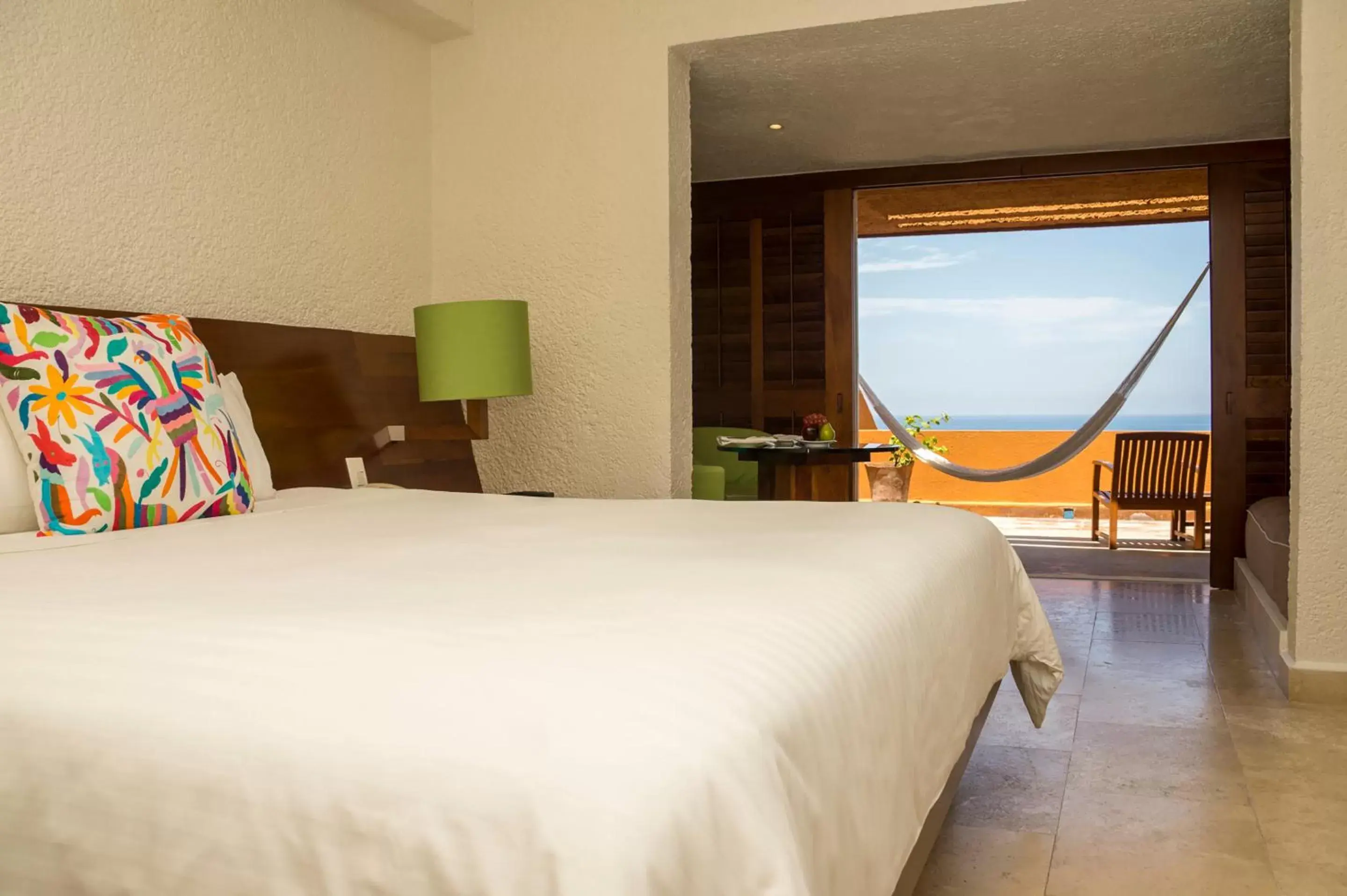 Bedroom, Bed in Las Brisas Ixtapa