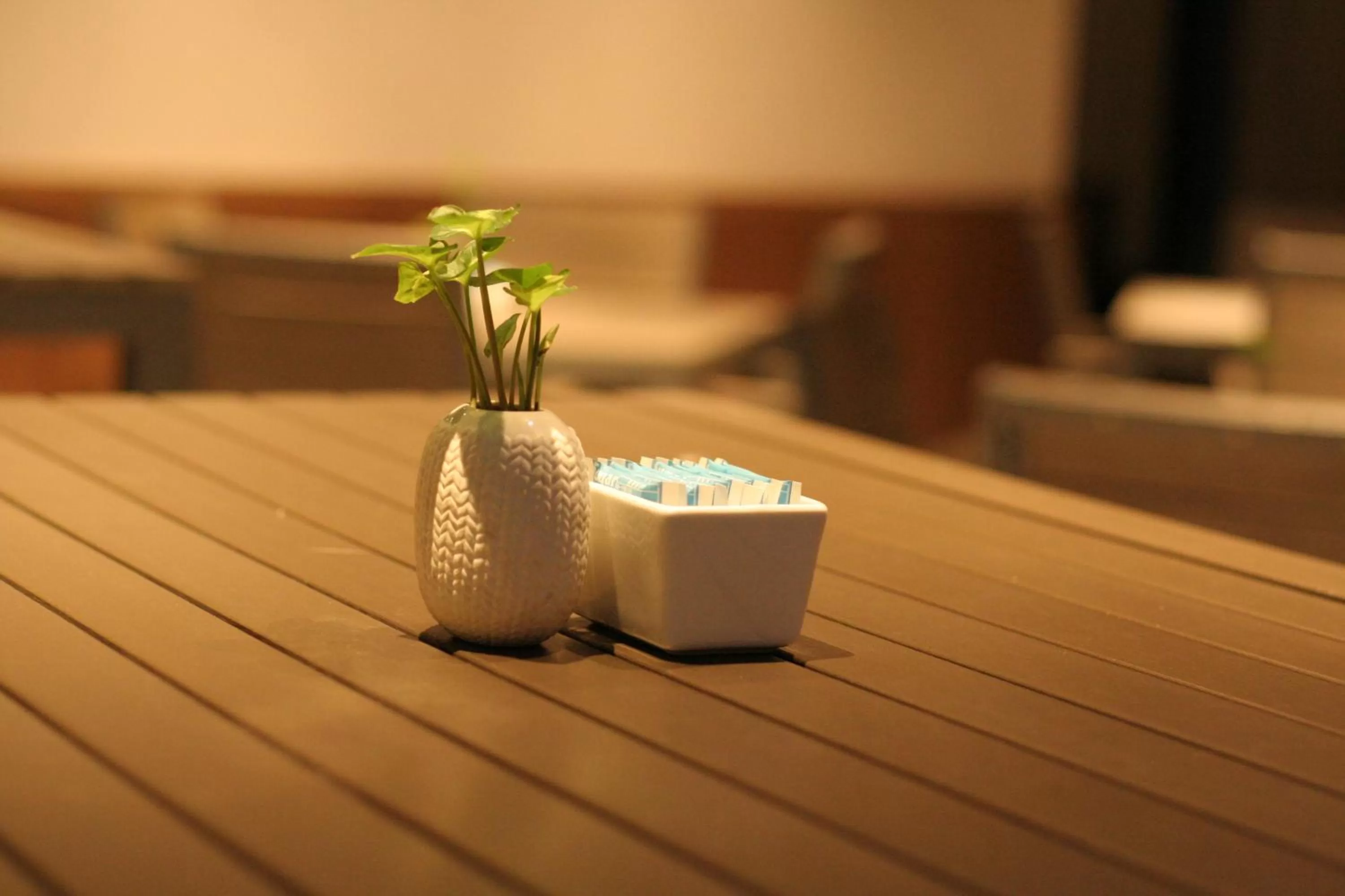 Restaurant/places to eat in WESTGATE Hotel