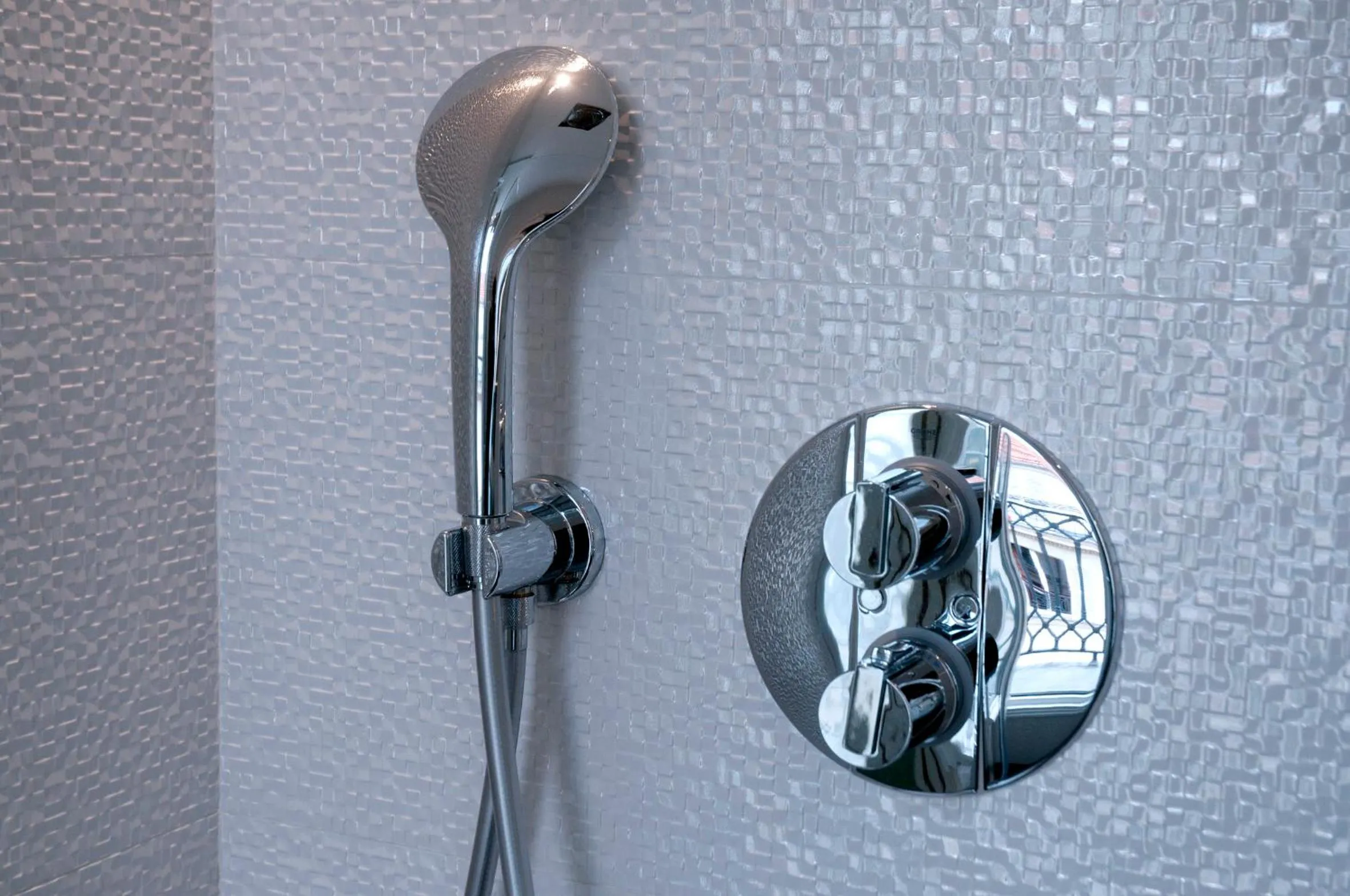 Shower in Grand Hôtel Malher