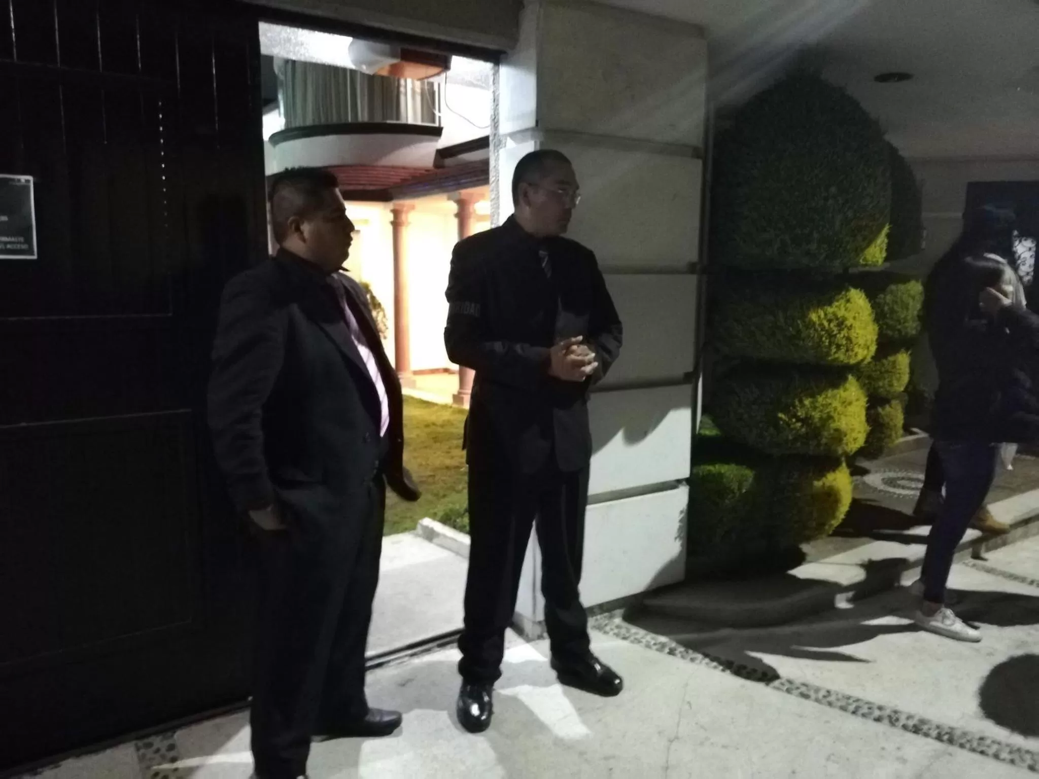 People in La Aurora Hotel Like Home