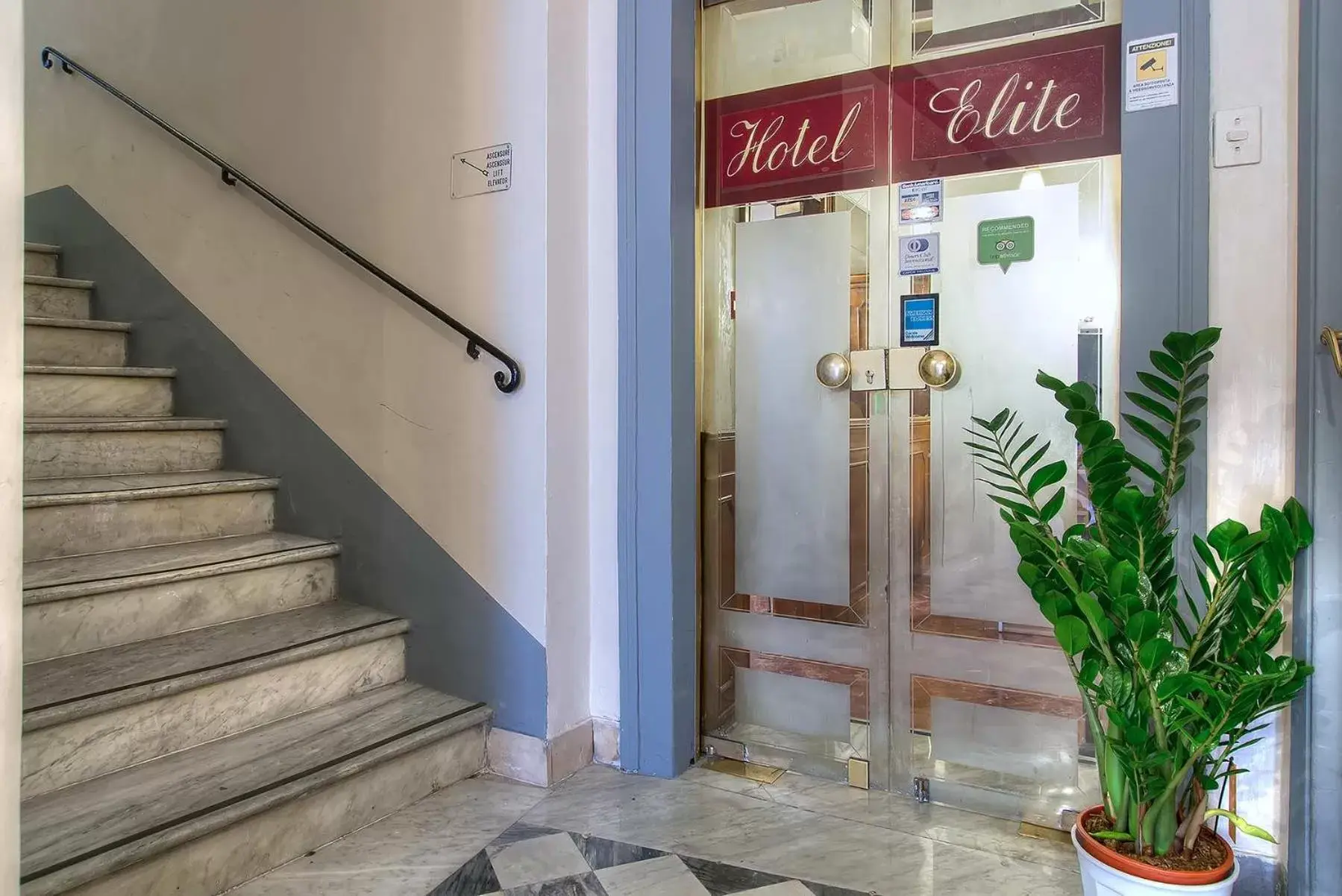Facade/entrance, Lobby/Reception in Hotel Elite