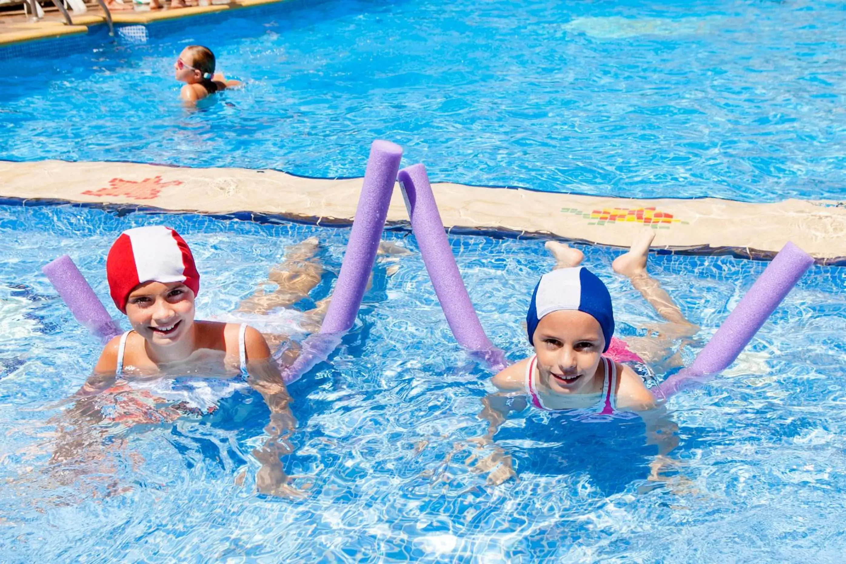 Swimming Pool in Port Europa