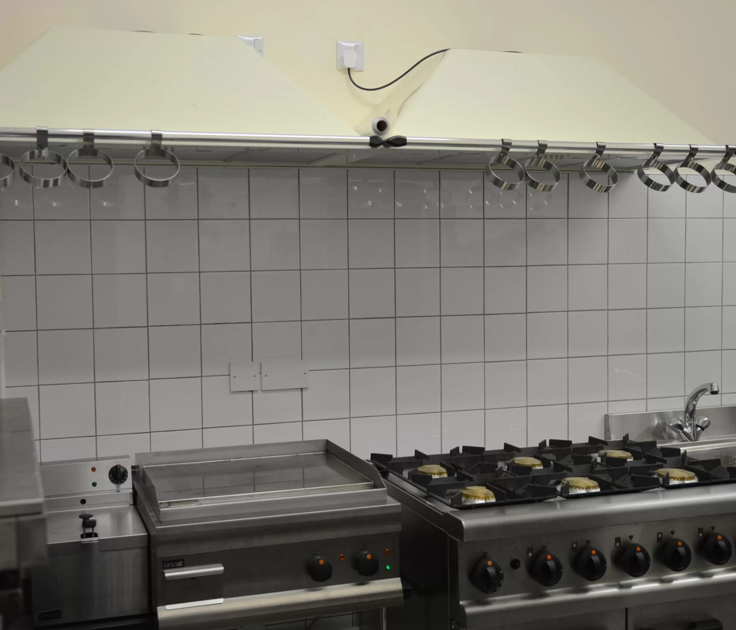 Kitchen or kitchenette in Queen Phillippa