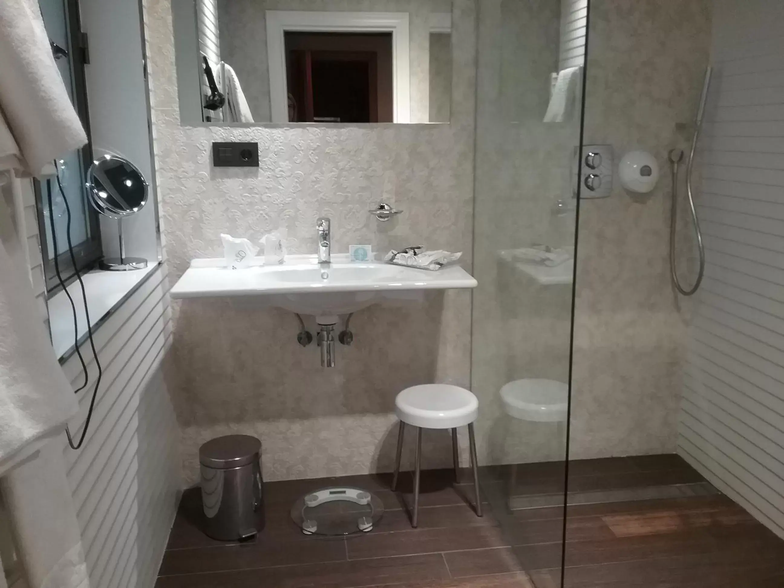 Bathroom in Sercotel Felipe IV