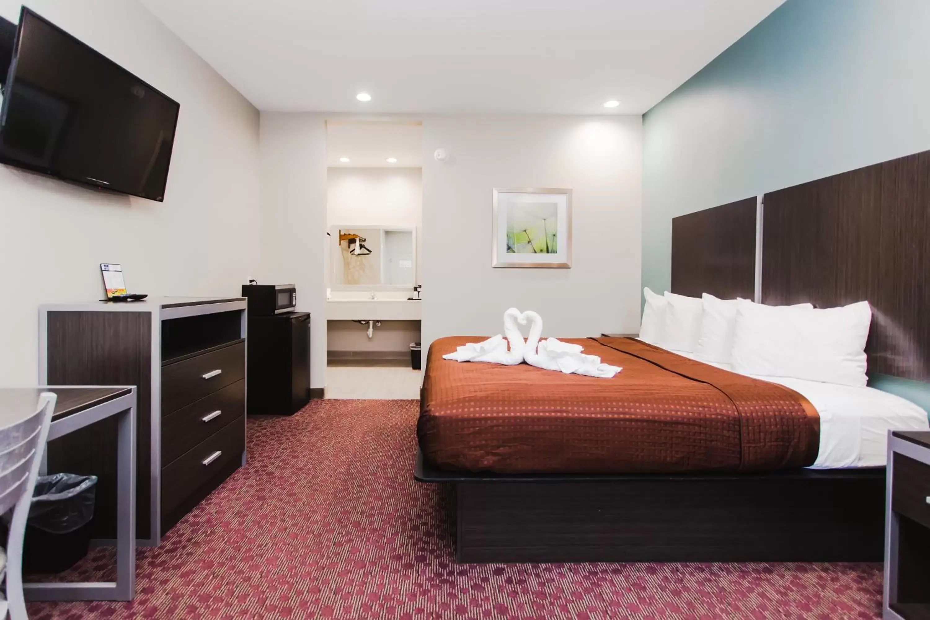 Bed in Express Inn - Spring Bed in Express Inn - Spring