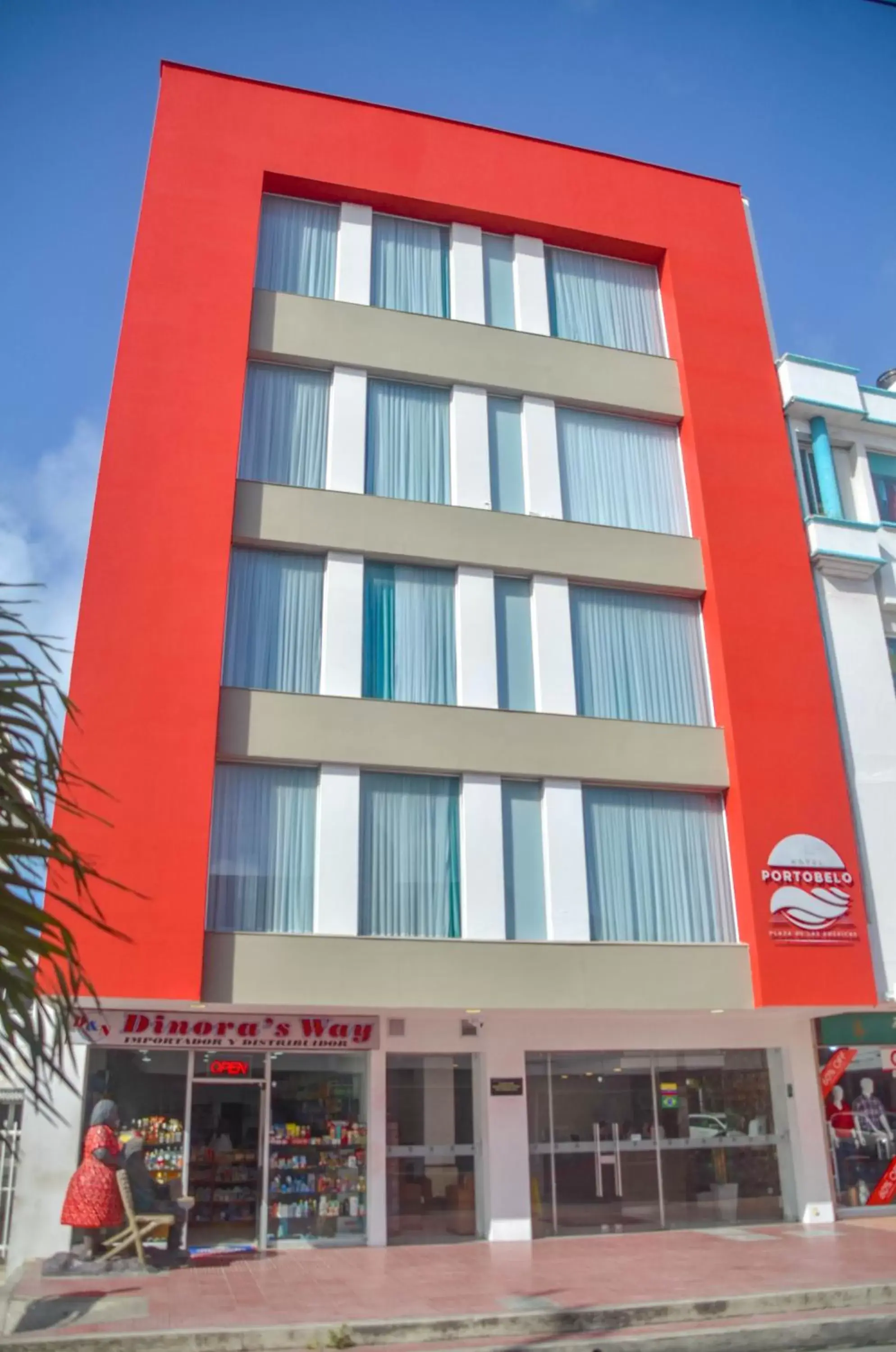 Property Building in Portobelo Plaza de las Americas