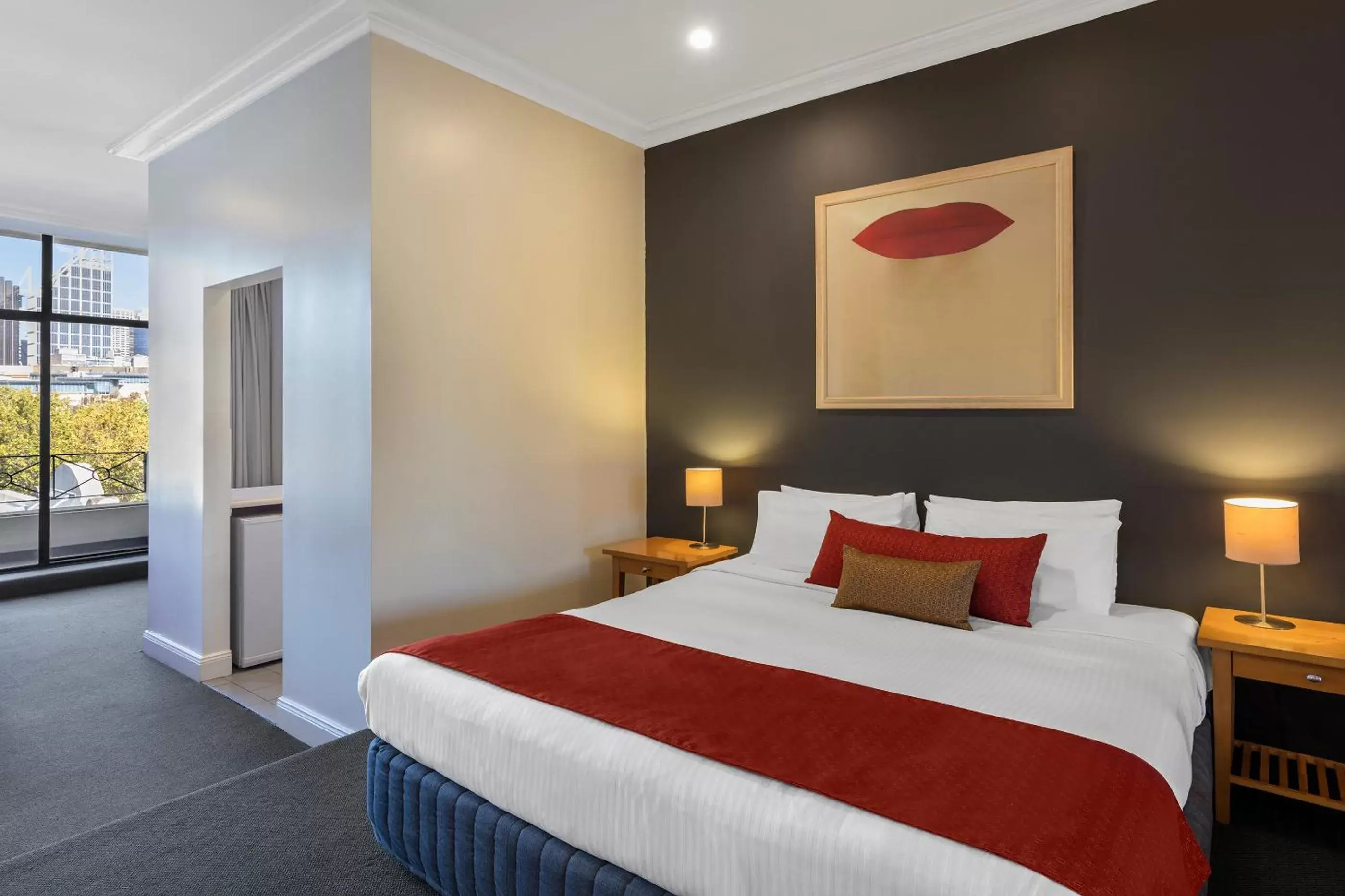 Bedroom, Bed in Nesuto Woolloomooloo