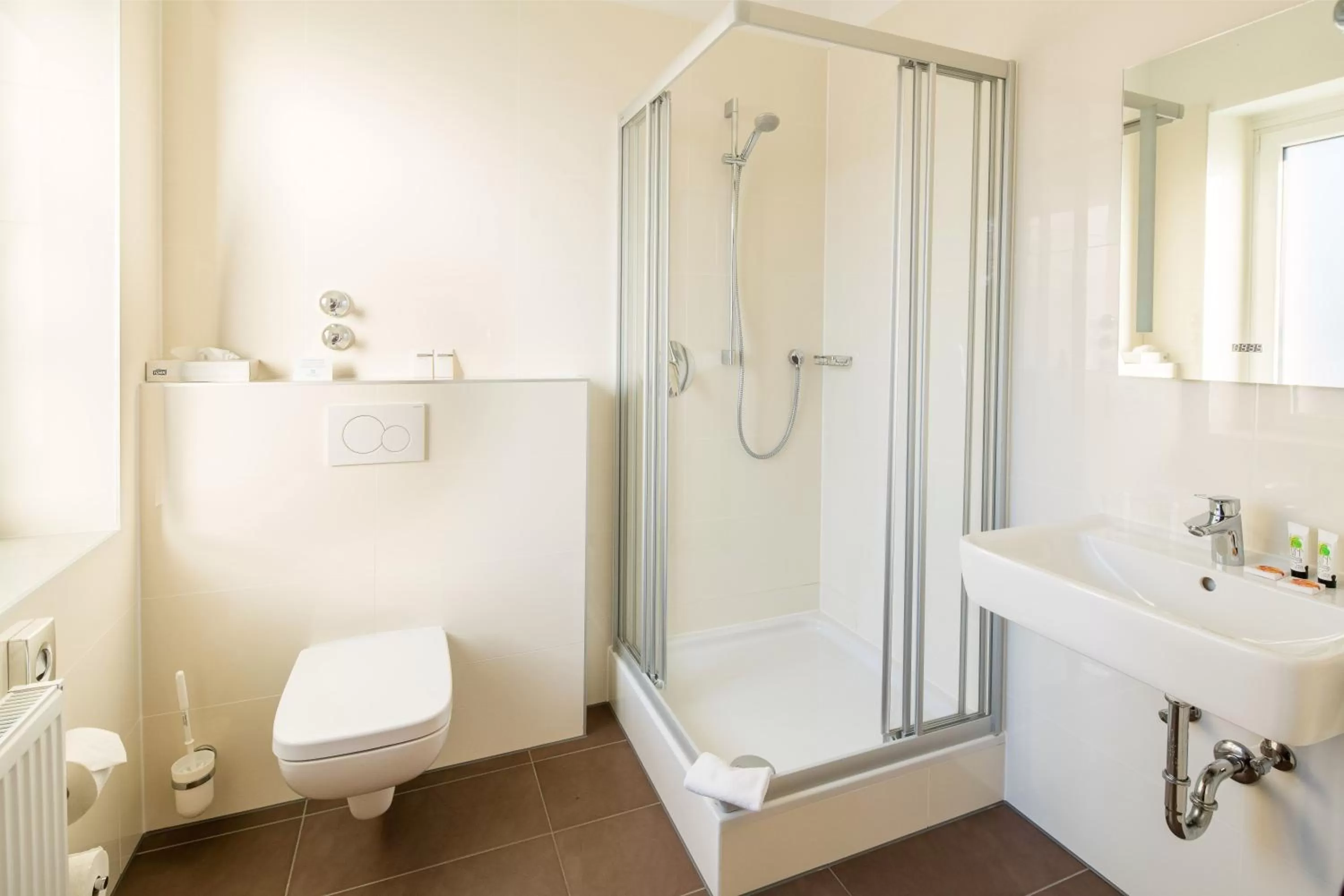 Bathroom in Sure Hotel by Best Western Ratingen