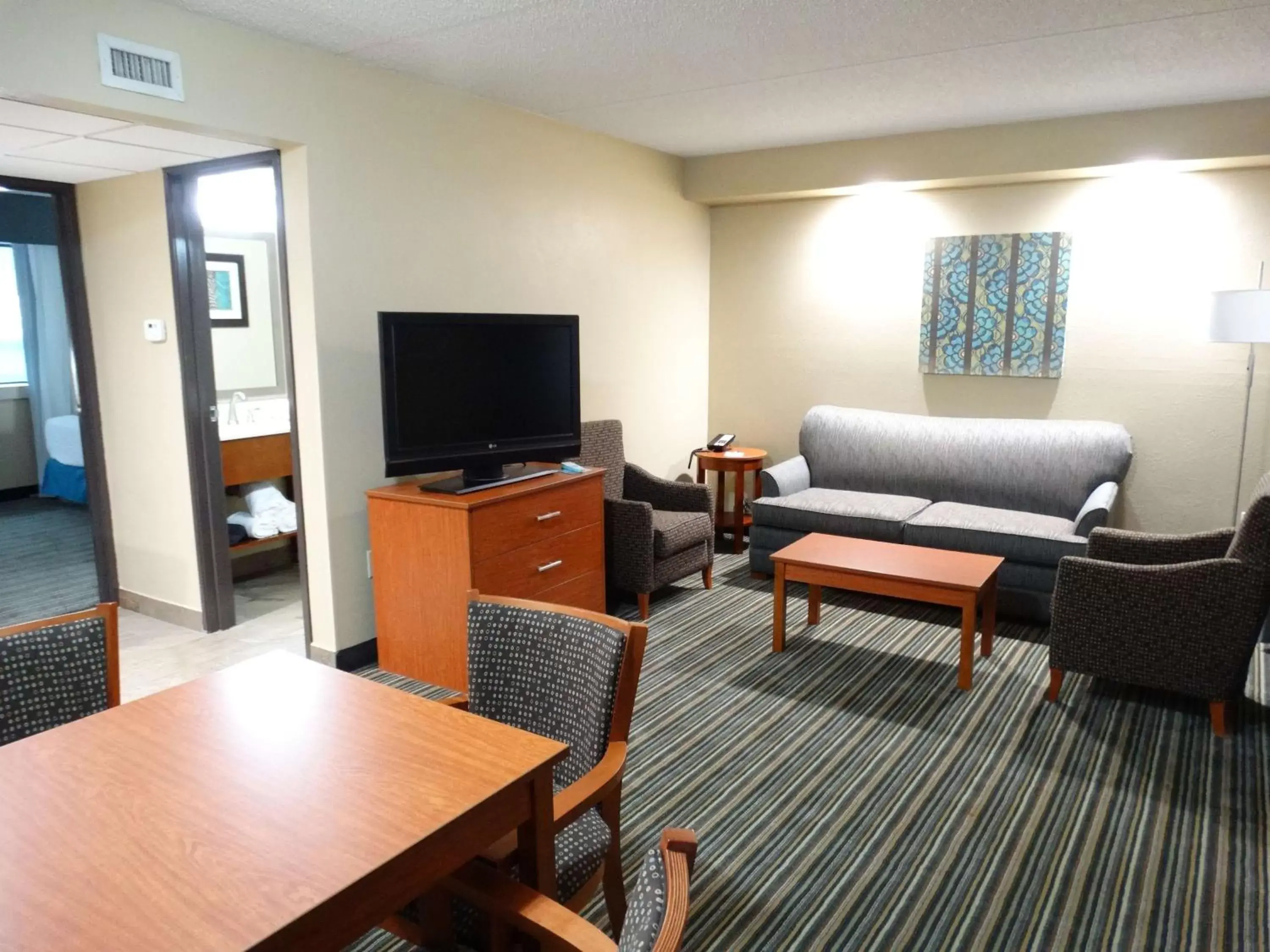 Other, Seating Area in Best Western Warren Hotel