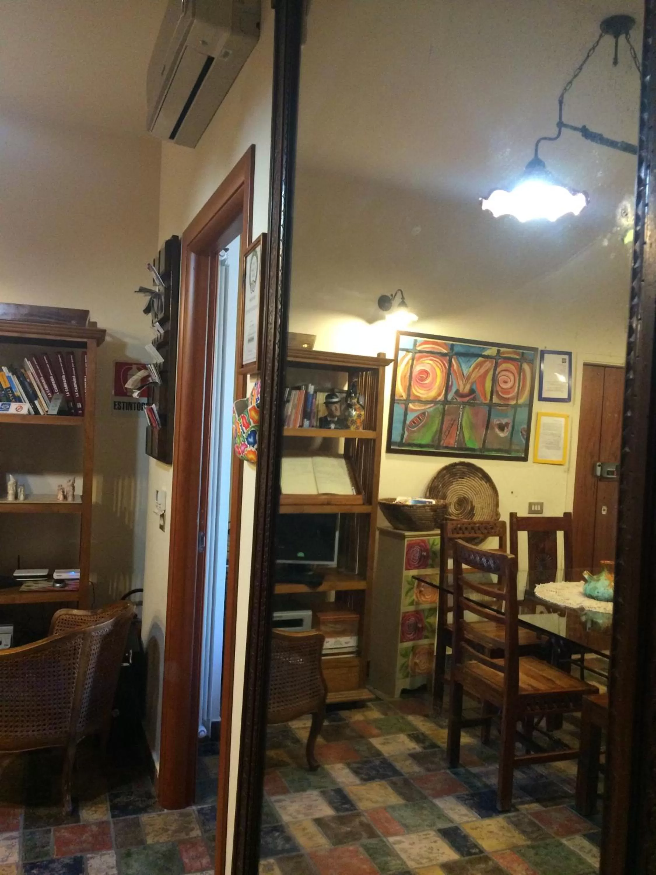 Decorative detail in B&B Casamiranapoli