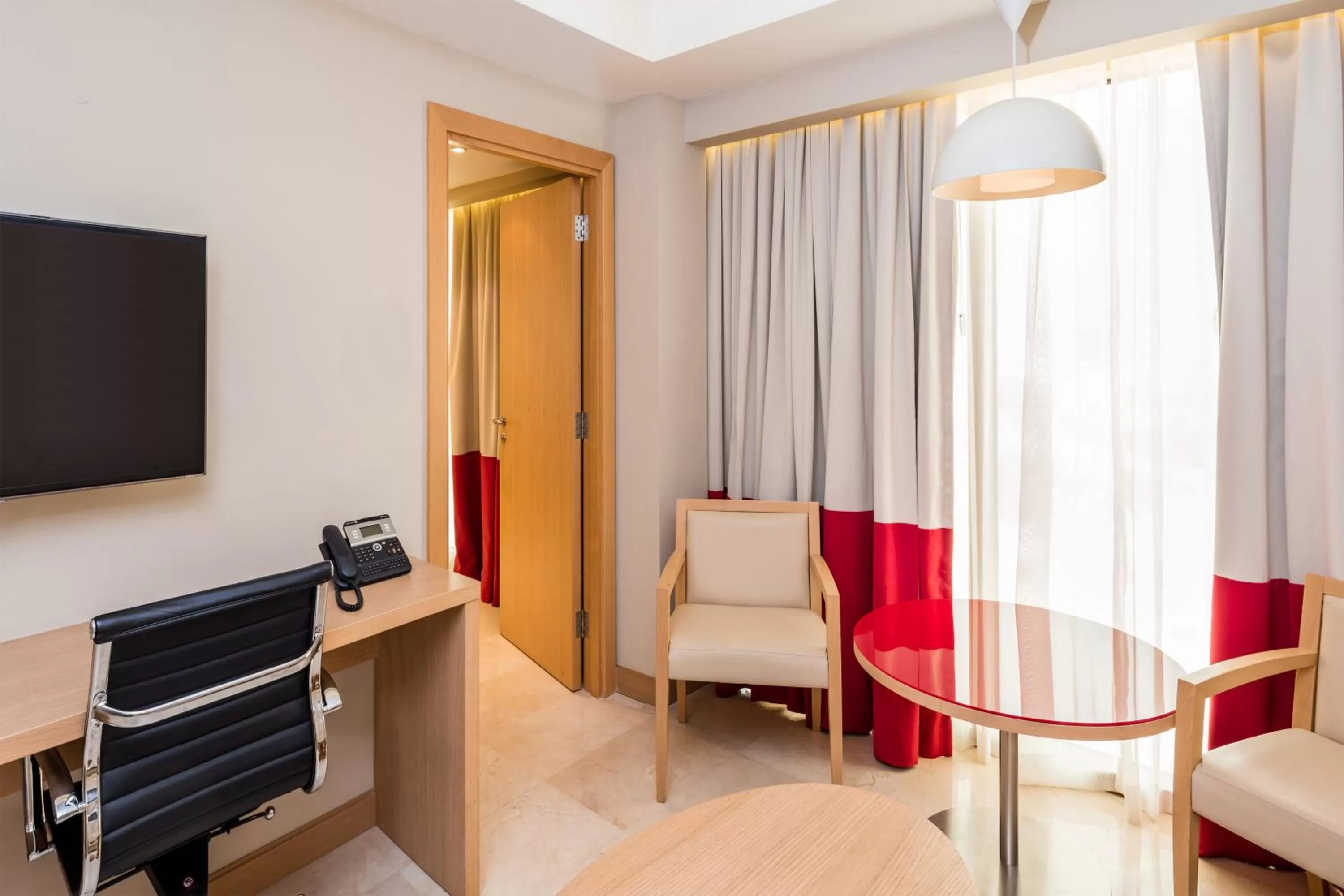 Living room in Radisson Blu Hotel, Doha