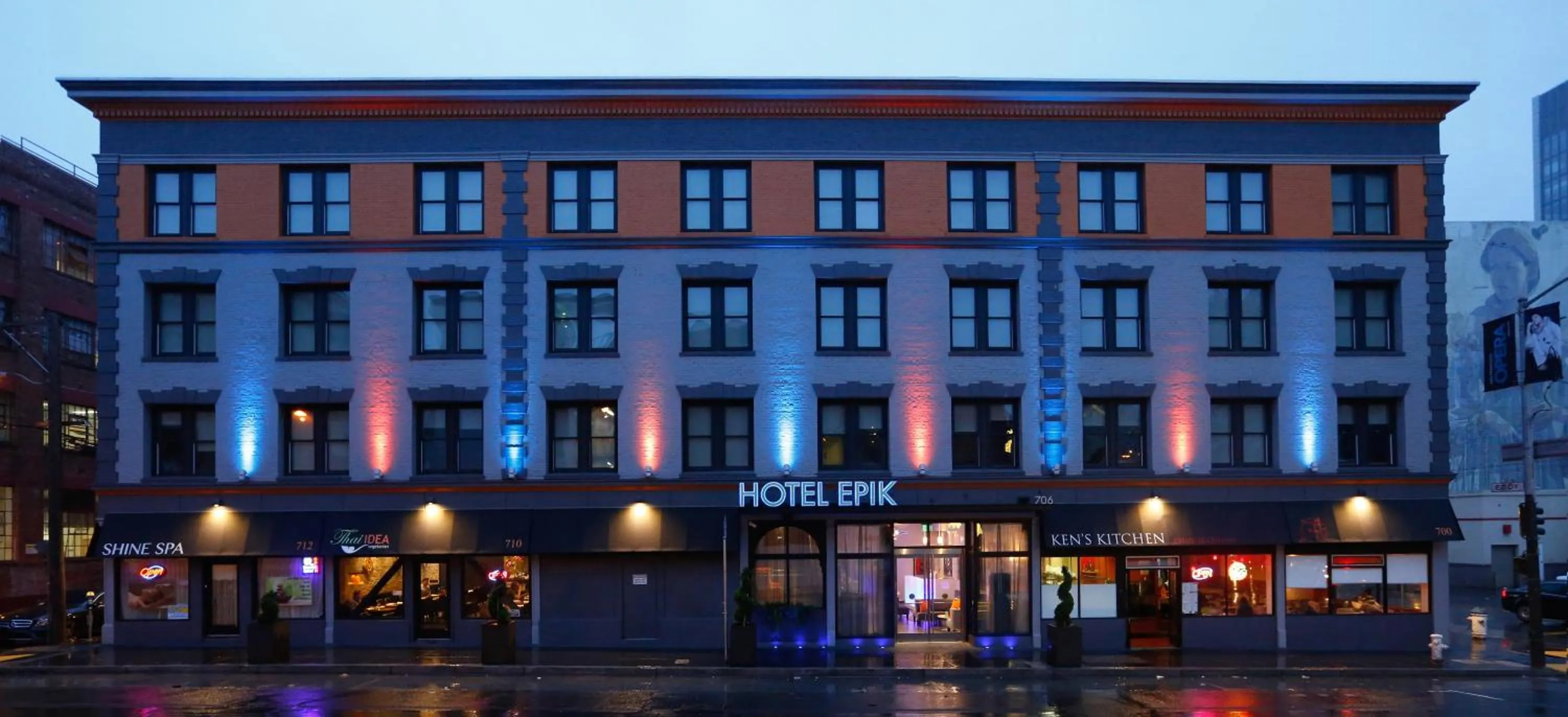 Facade/entrance in Hotel EPIK