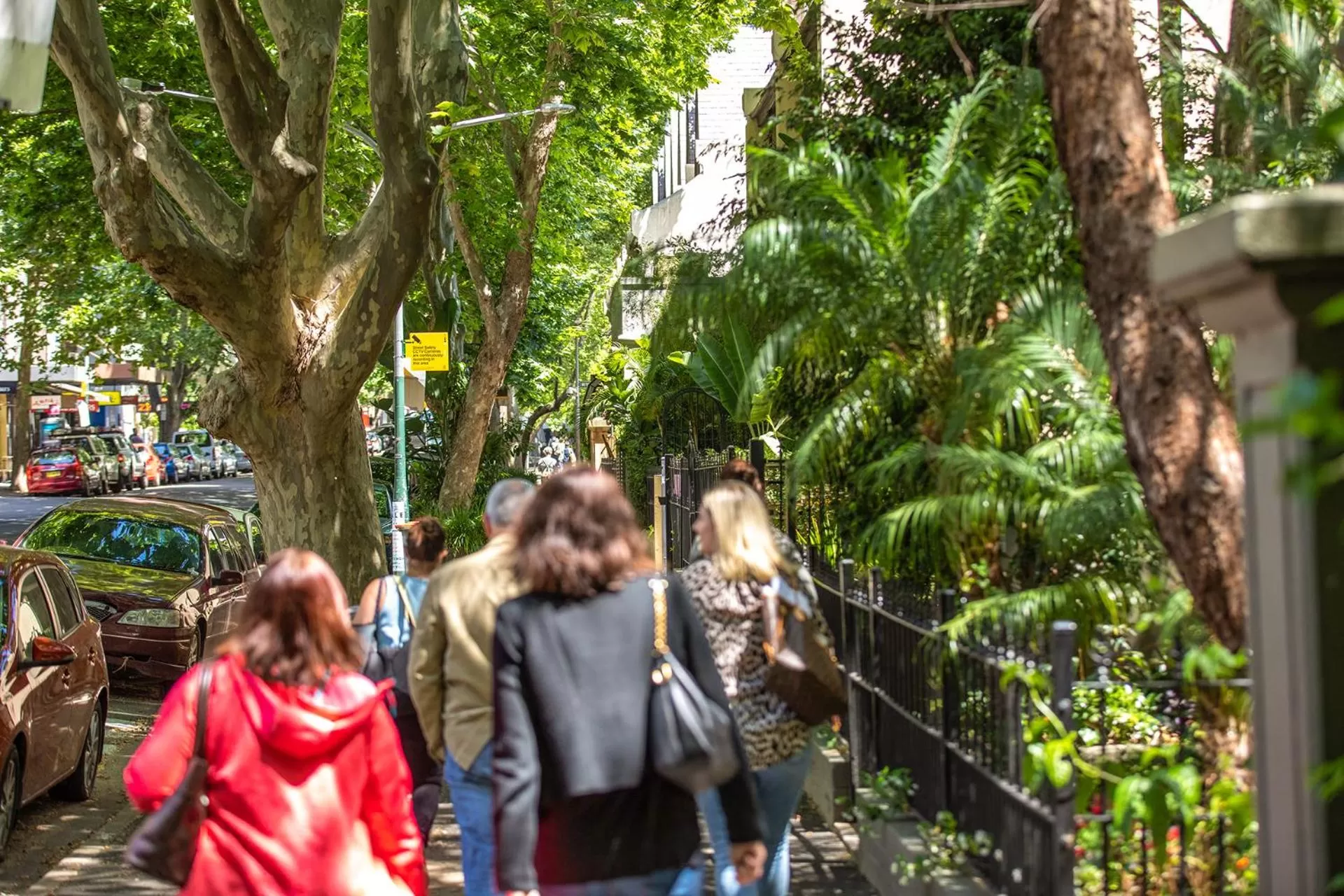 Location in Holiday Inn Sydney Potts Point