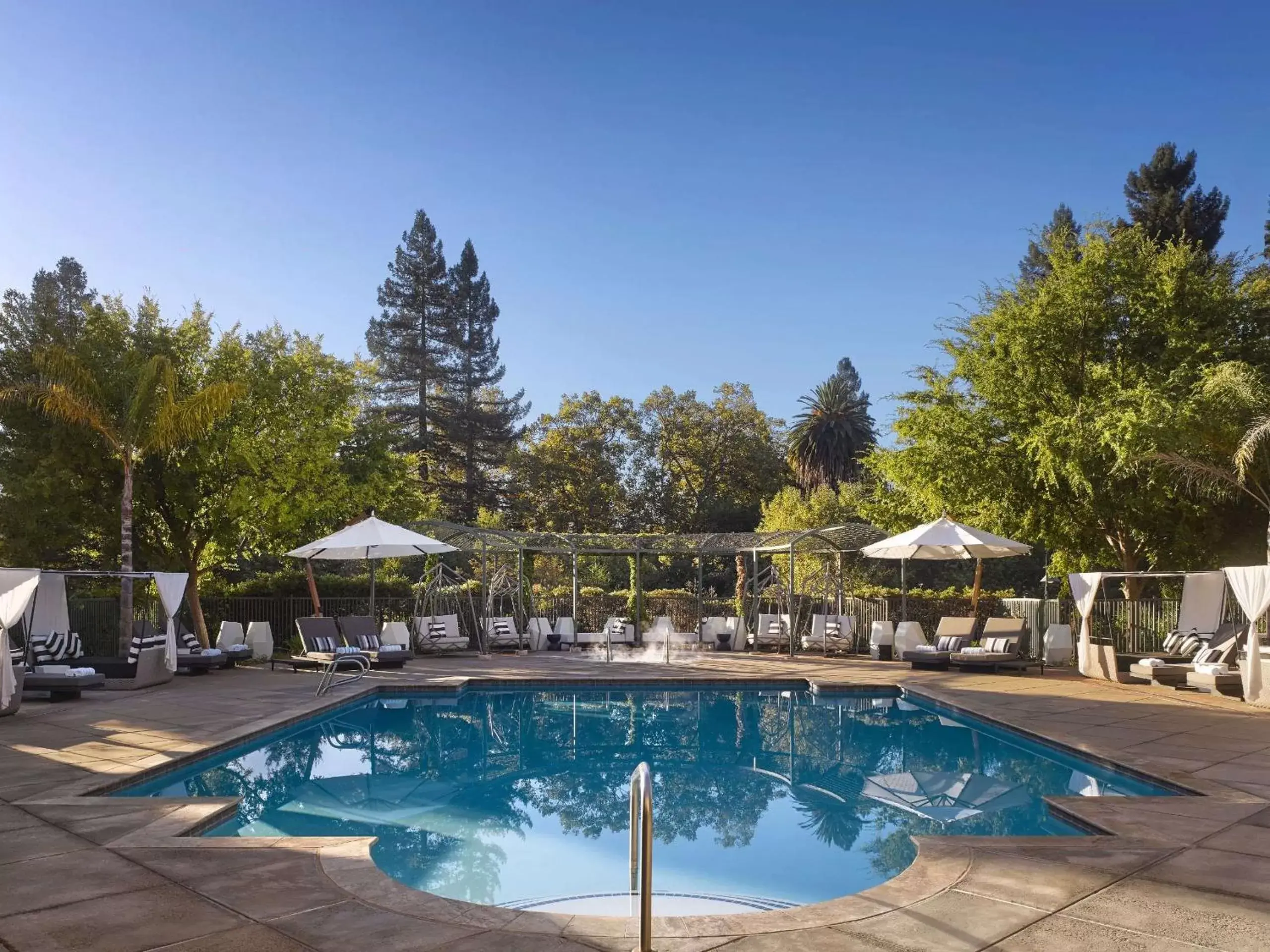 Swimming Pool in Hyatt Regency Sonoma Wine Country