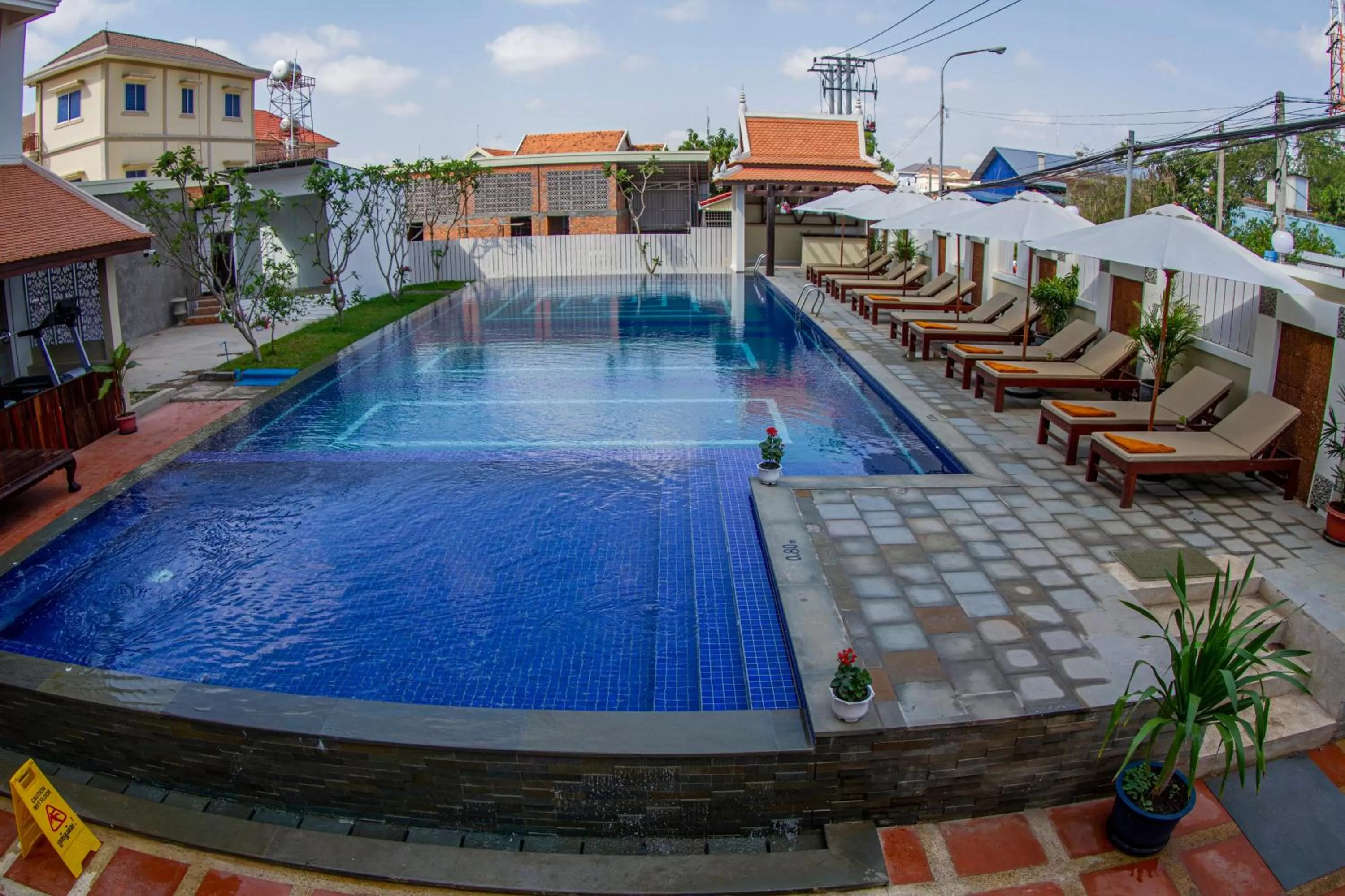 Swimming pool in Kampong Thom Palace Hotel