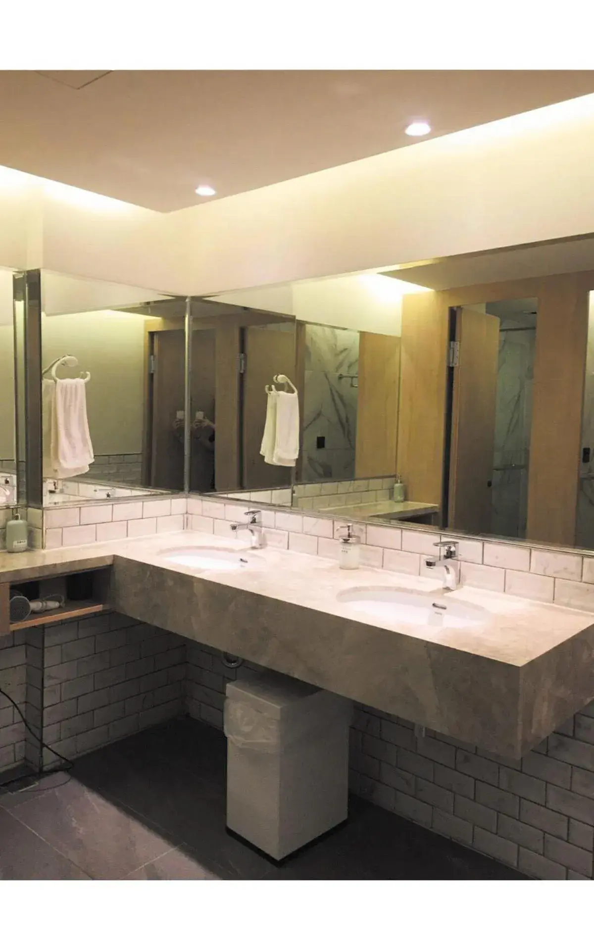 Area and facilities, Bathroom in Meander Taipei Hostel
