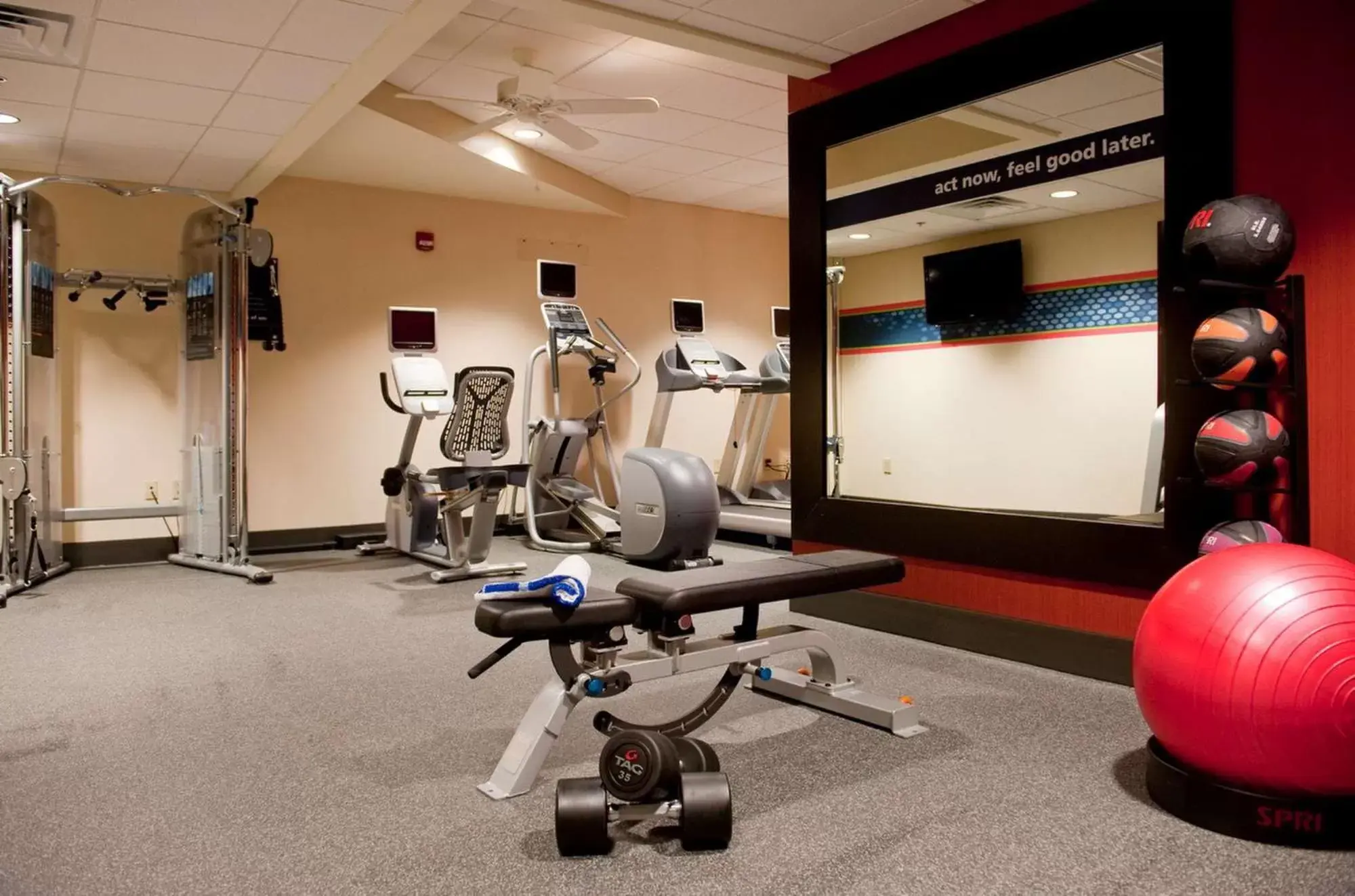 Fitness centre/facilities, Fitness Center/Facilities in Hampton Inn Nashville / Vanderbilt