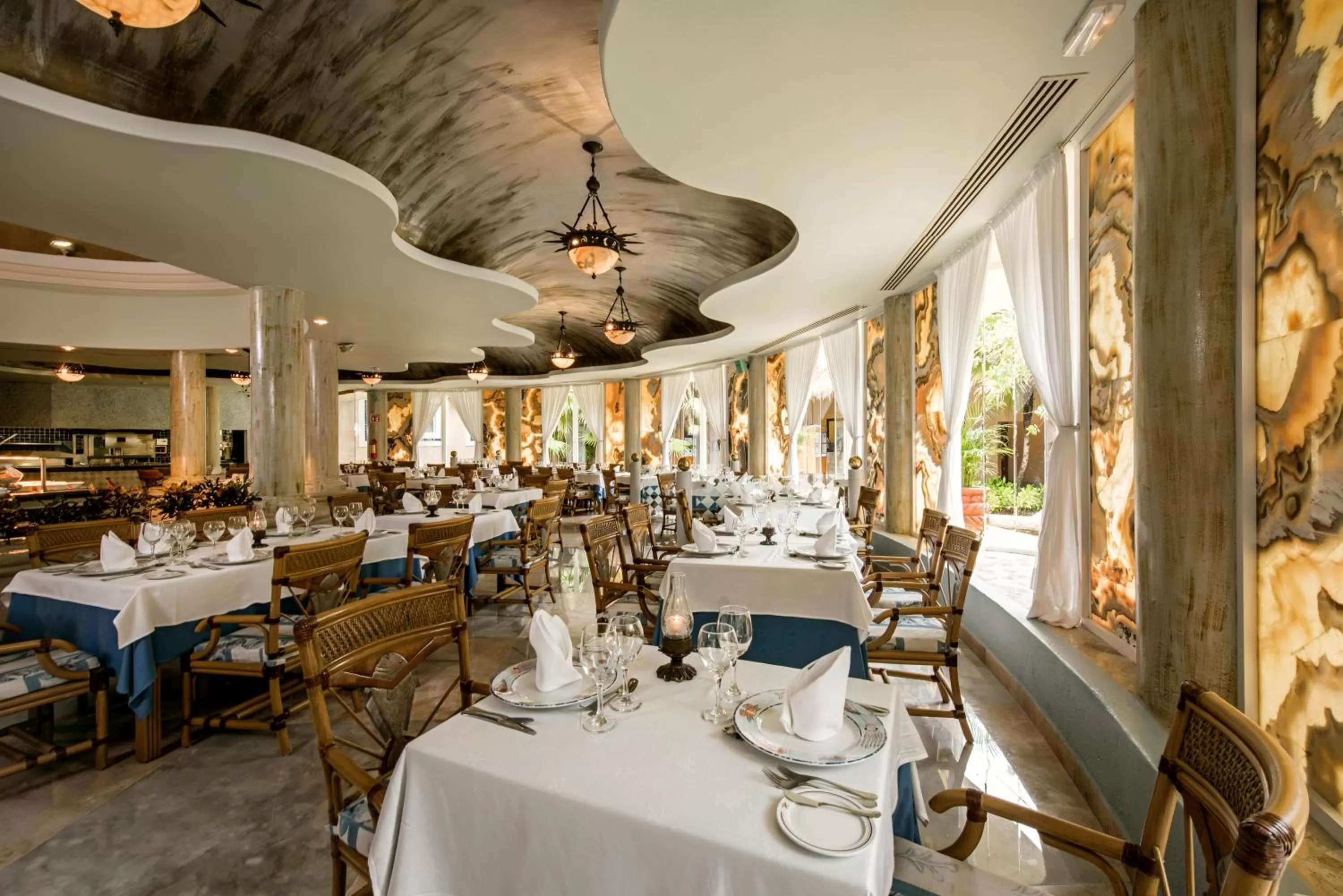 Restaurant/places to eat in Iberostar Waves Paraíso del Mar - All Inclusive