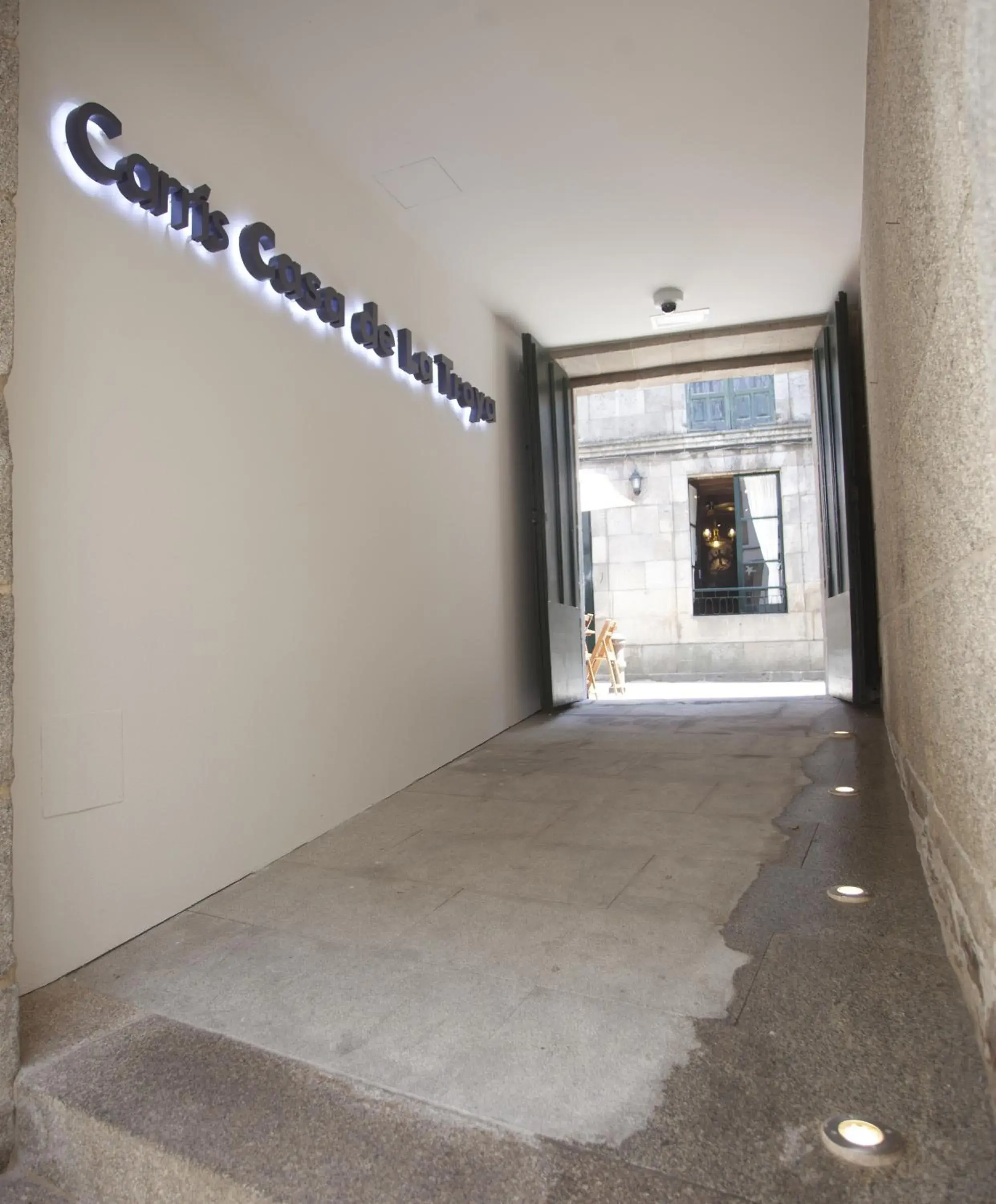 Facade/entrance in Carris Casa de la Troya Facade/entrance in Carris Casa de la Troya