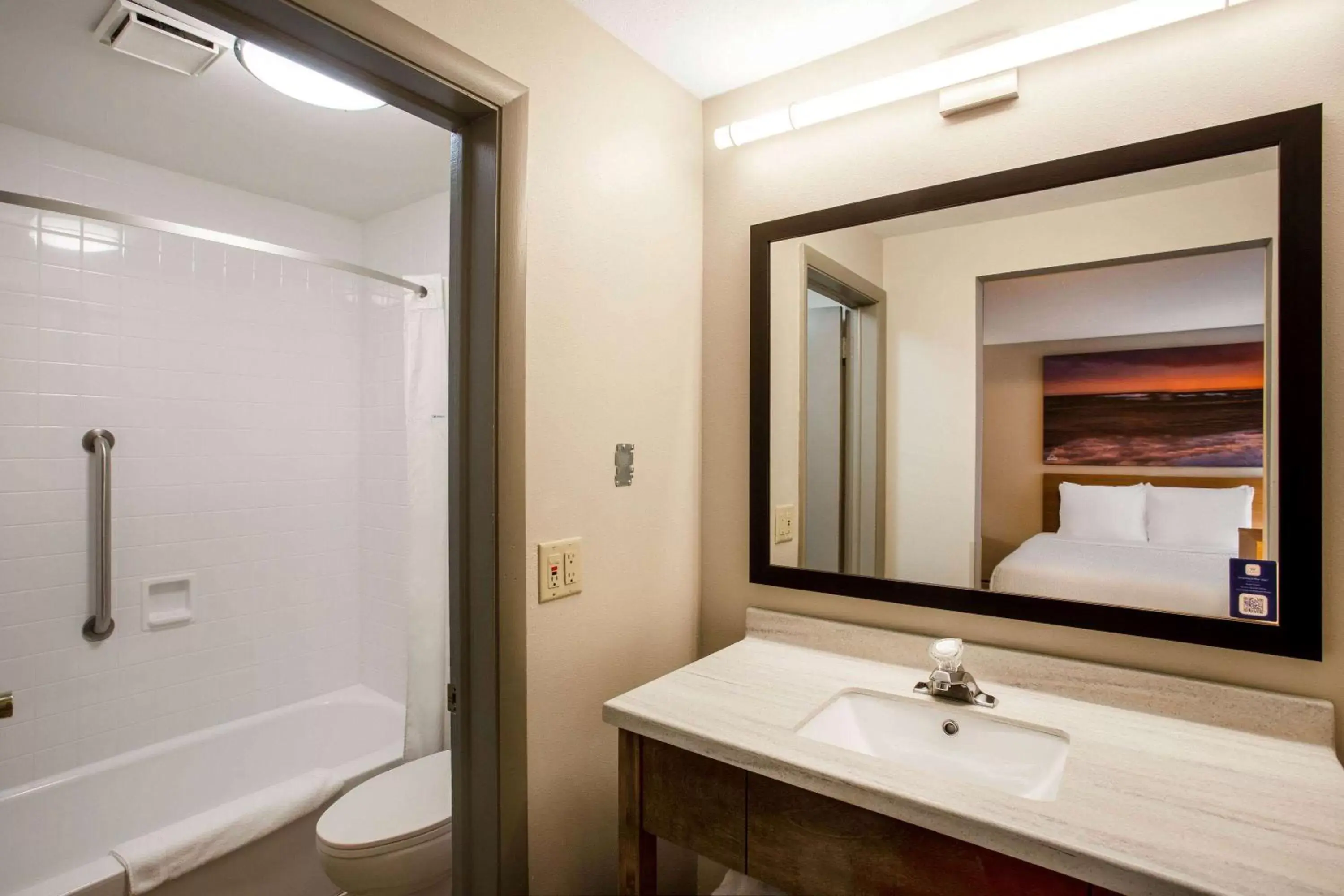 Bathroom in Days Inn by Wyndham Marquette