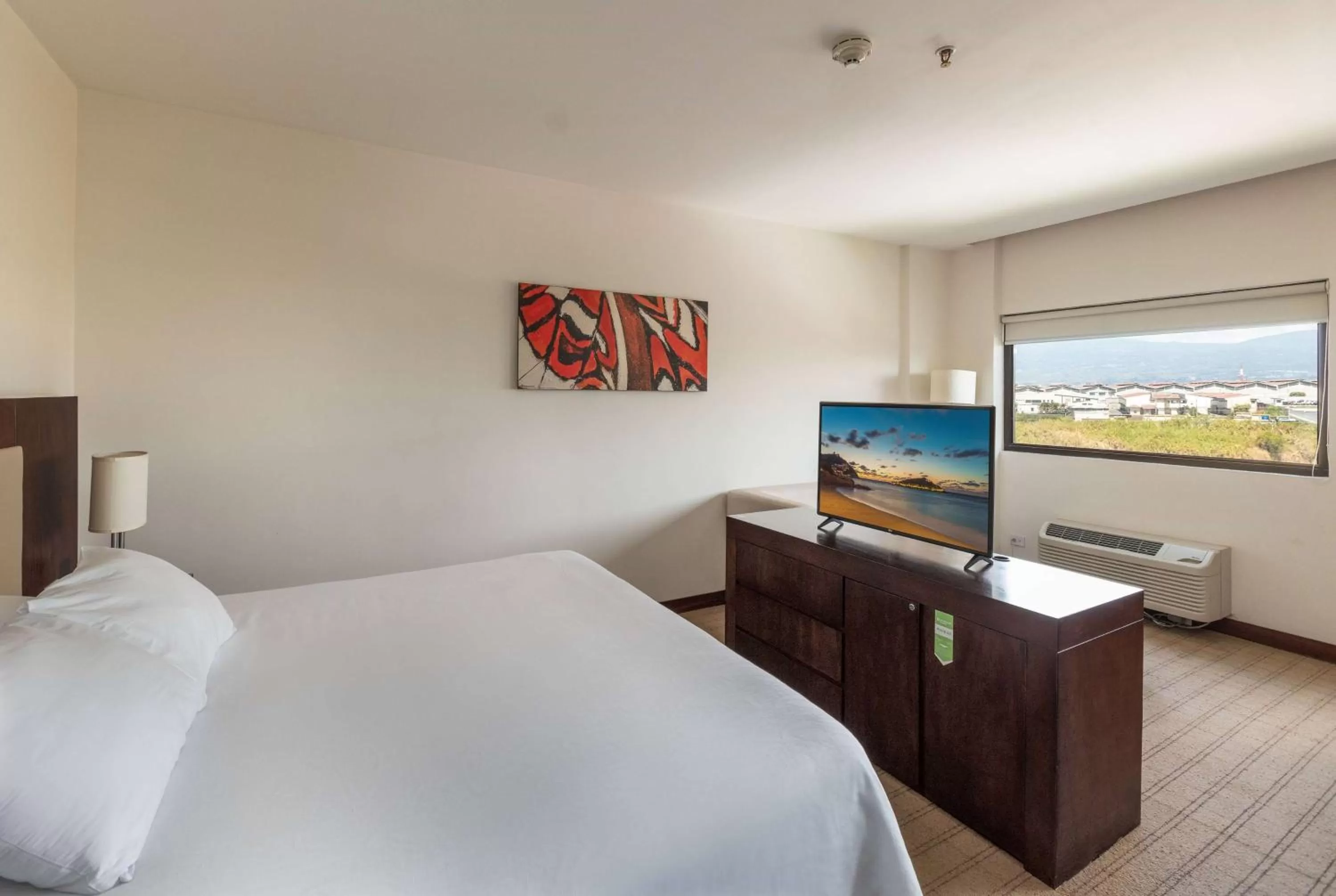 Photo of the whole room, Bed in Wyndham Garden San Jose Escazu, Costa Rica