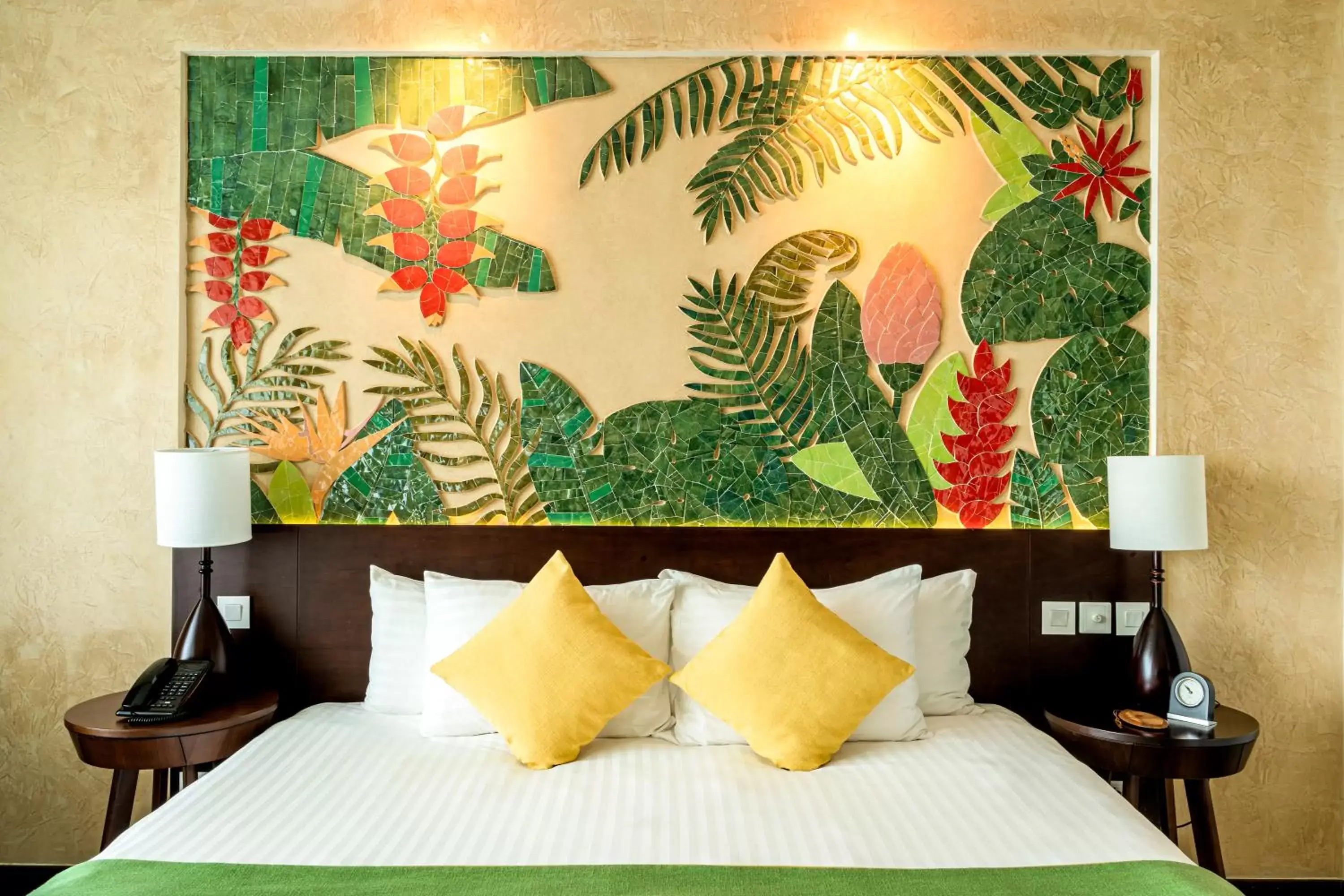 Bed in Salinda Resort Phu Quoc - Sparkling Wine Breakfast