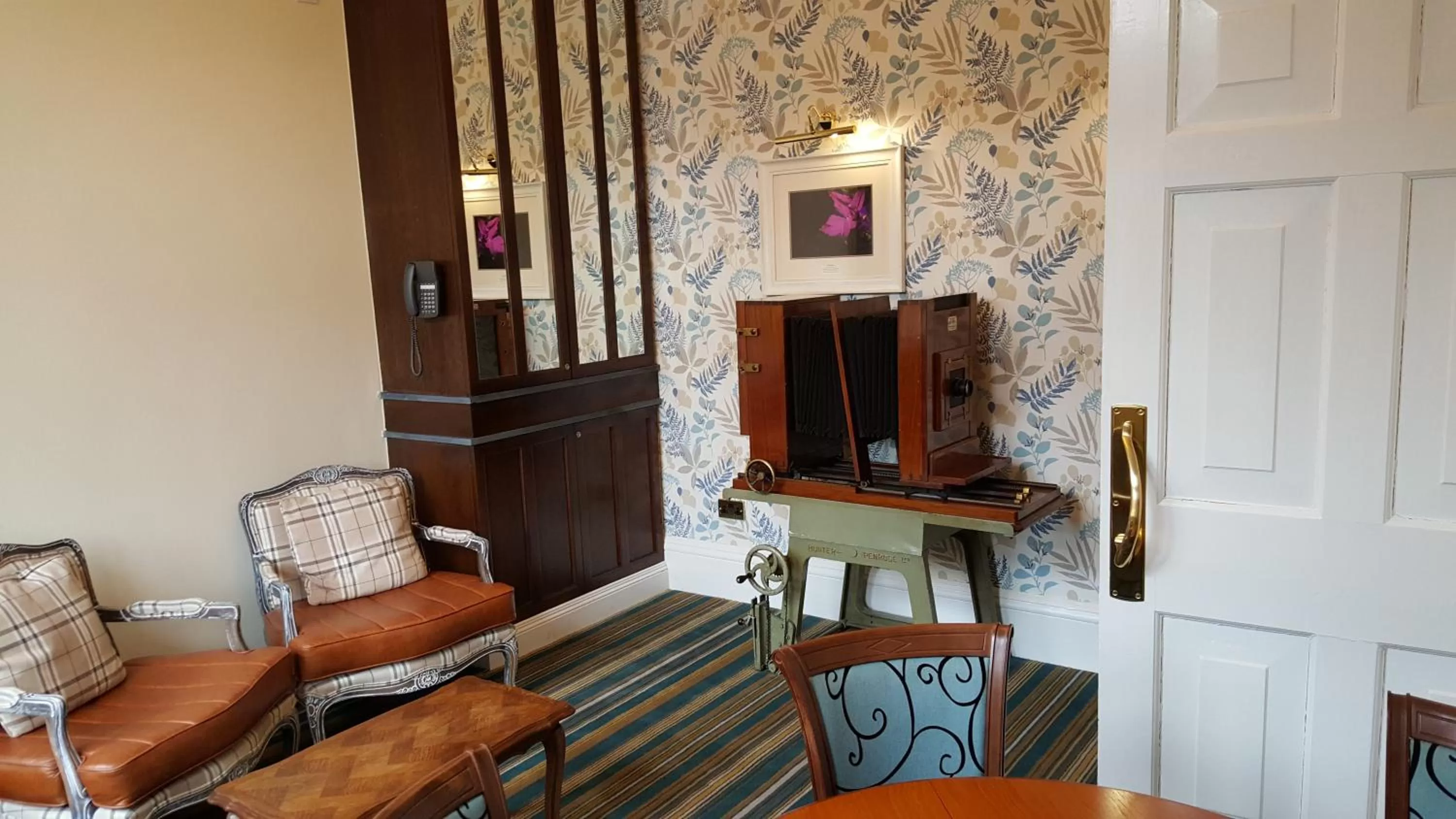Lounge or bar, Seating Area in The Hippodrome Wetherspoon