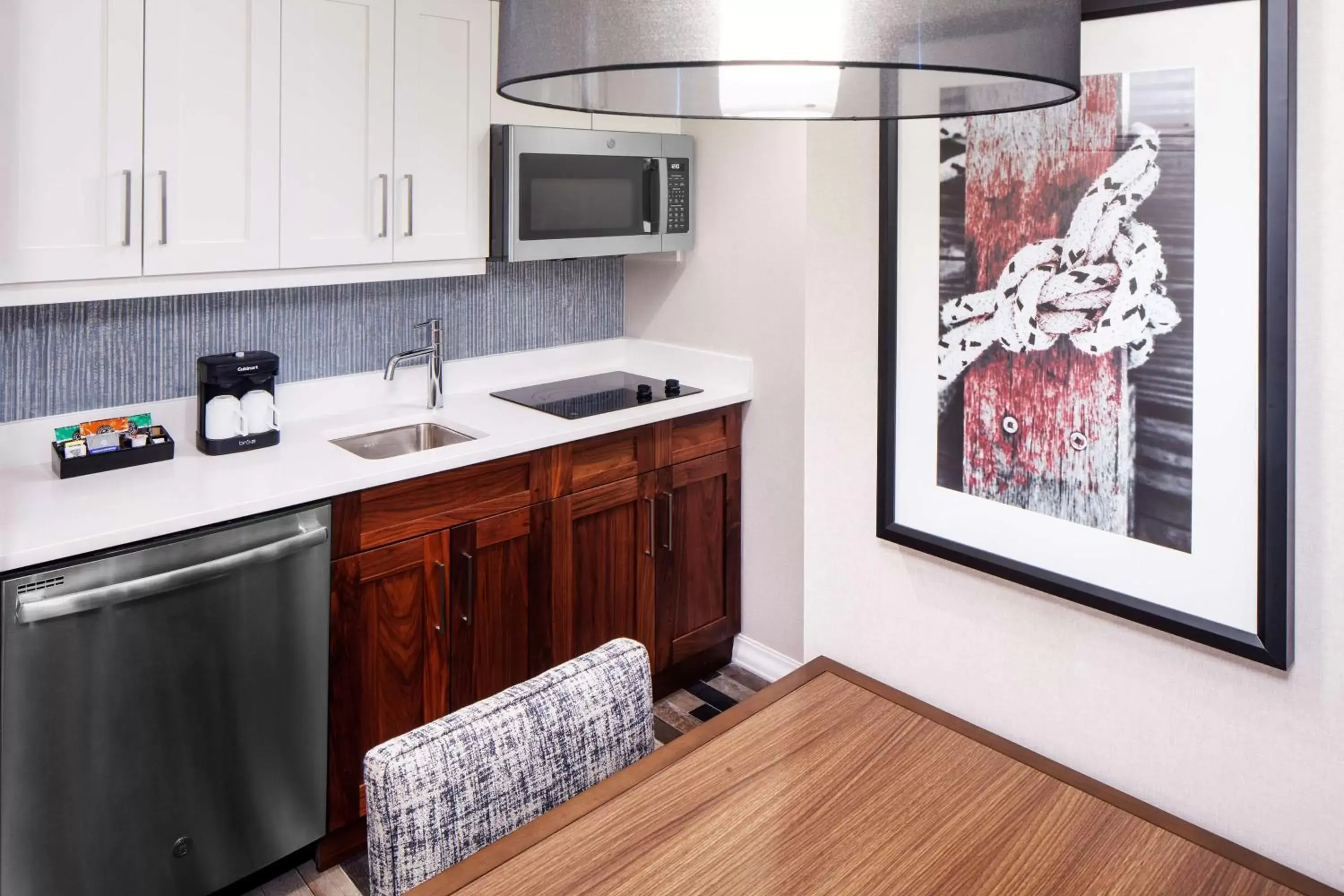 Kitchen or kitchenette, Kitchen/Kitchenette in Homewood Suites by Hilton Boston Seaport District