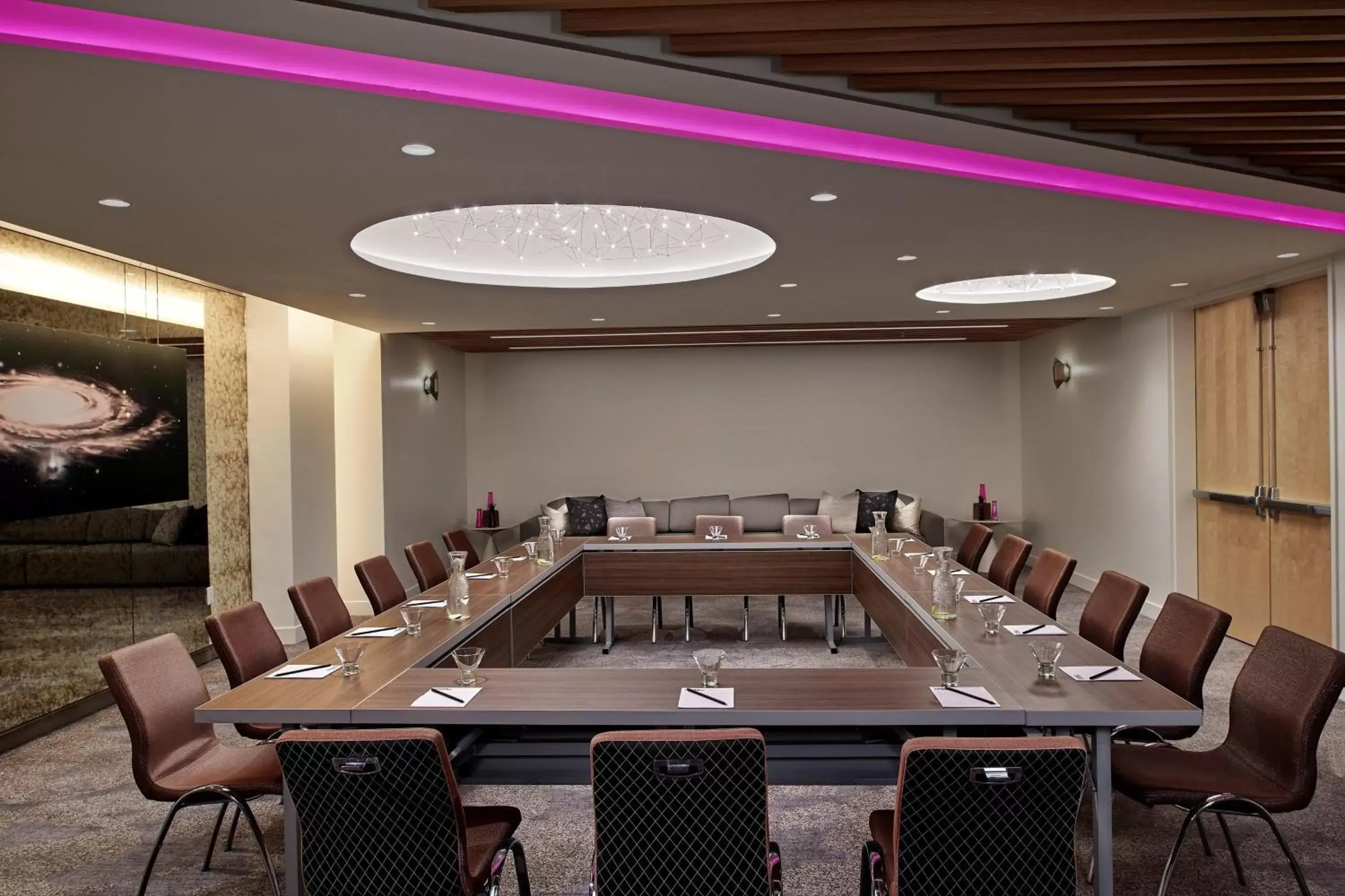 Meeting/conference room in W Los Angeles – West Beverly Hills