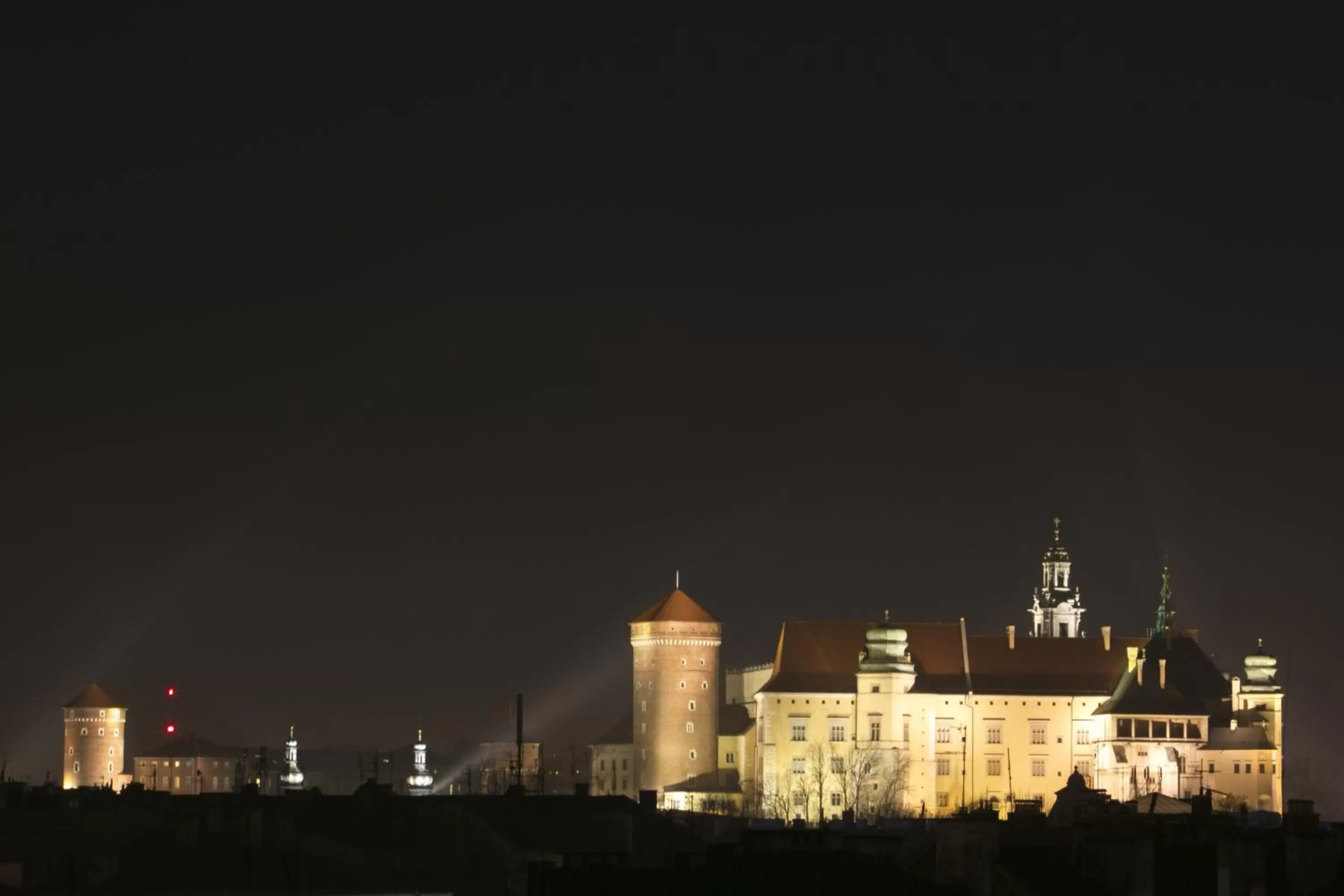 Property building in Hotel Columbus