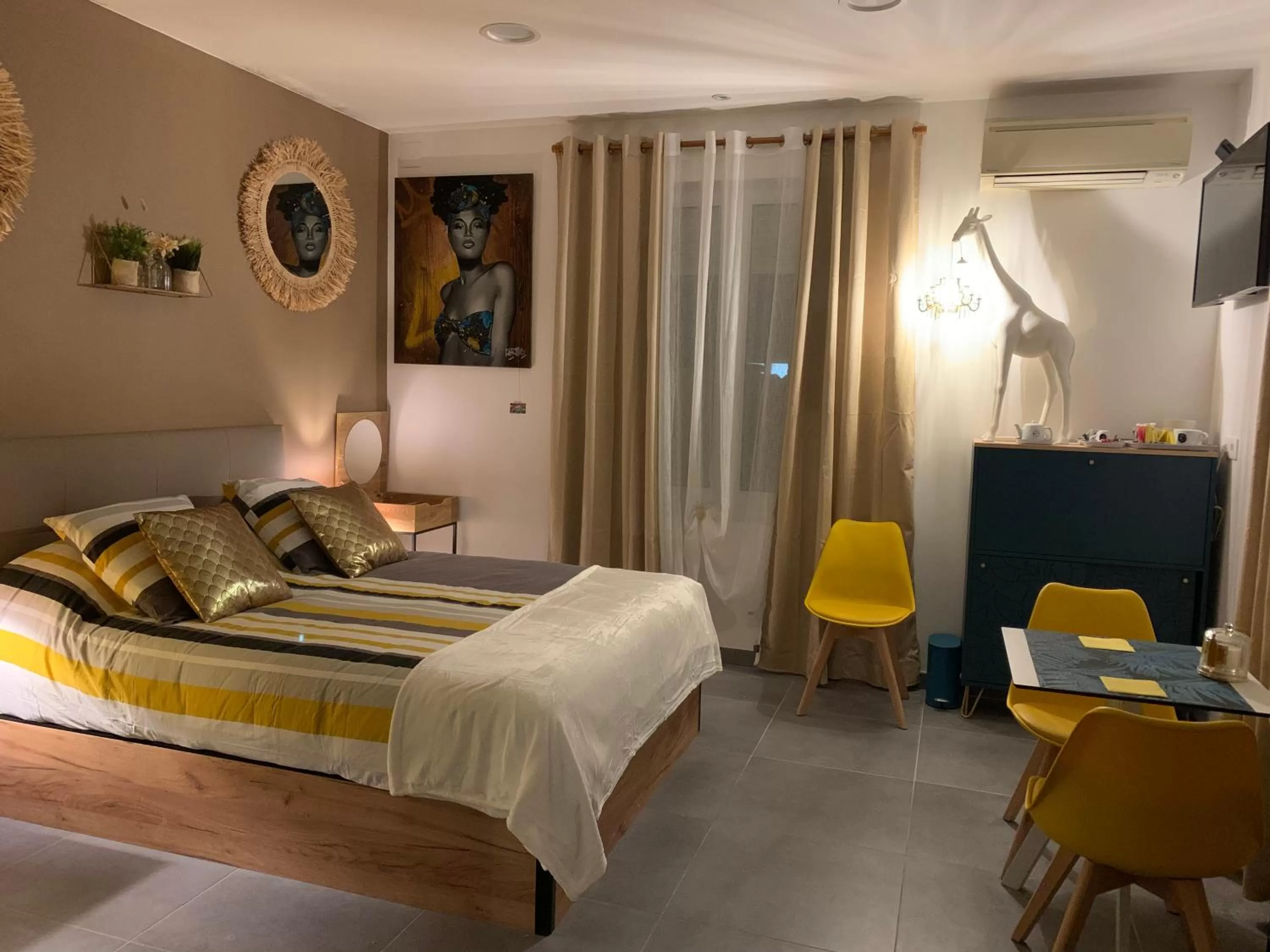 Photo of the whole room, Bed in LA DI MARIA