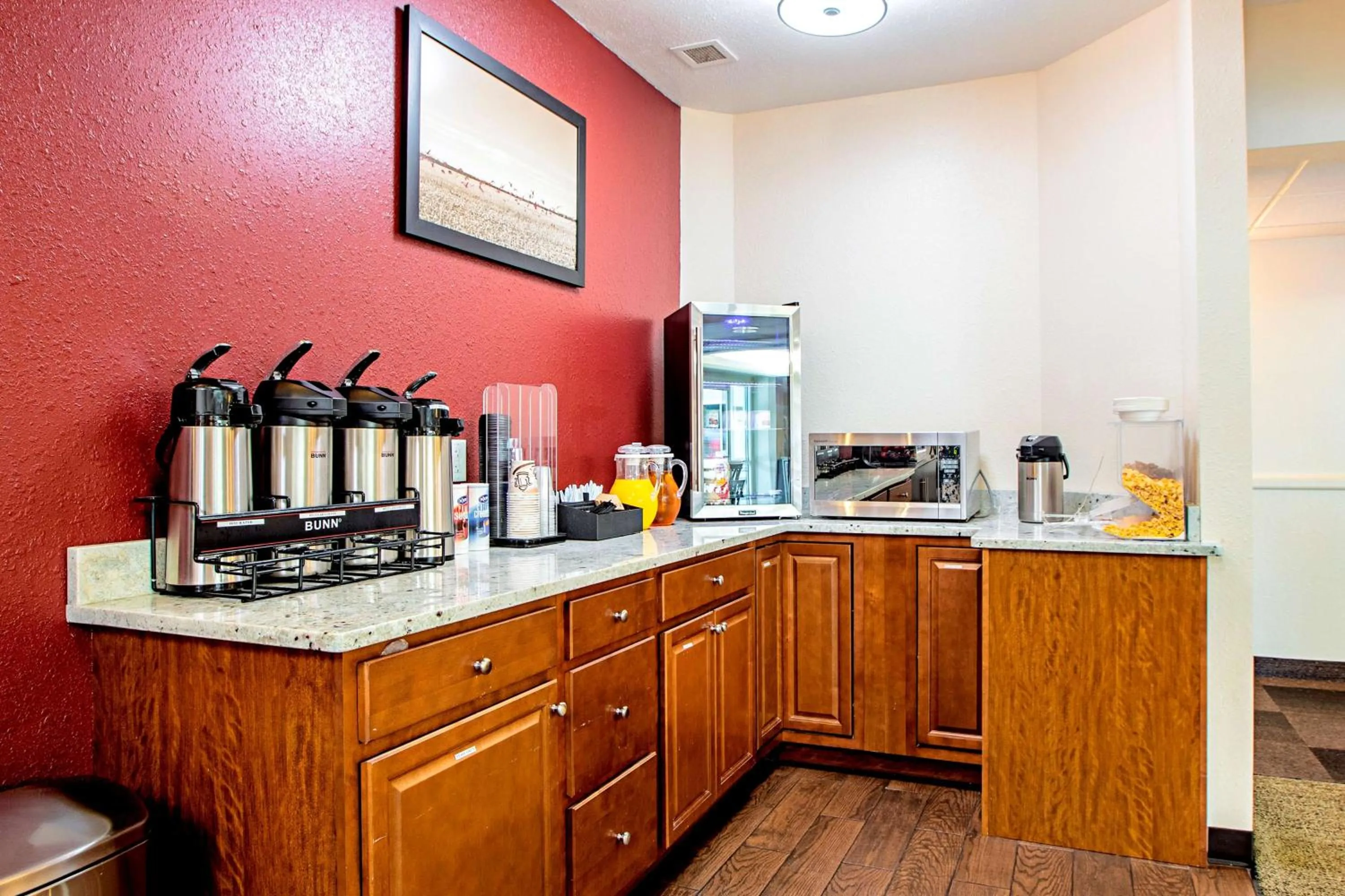 Restaurant/places to eat in Seasons Inn Traverse City