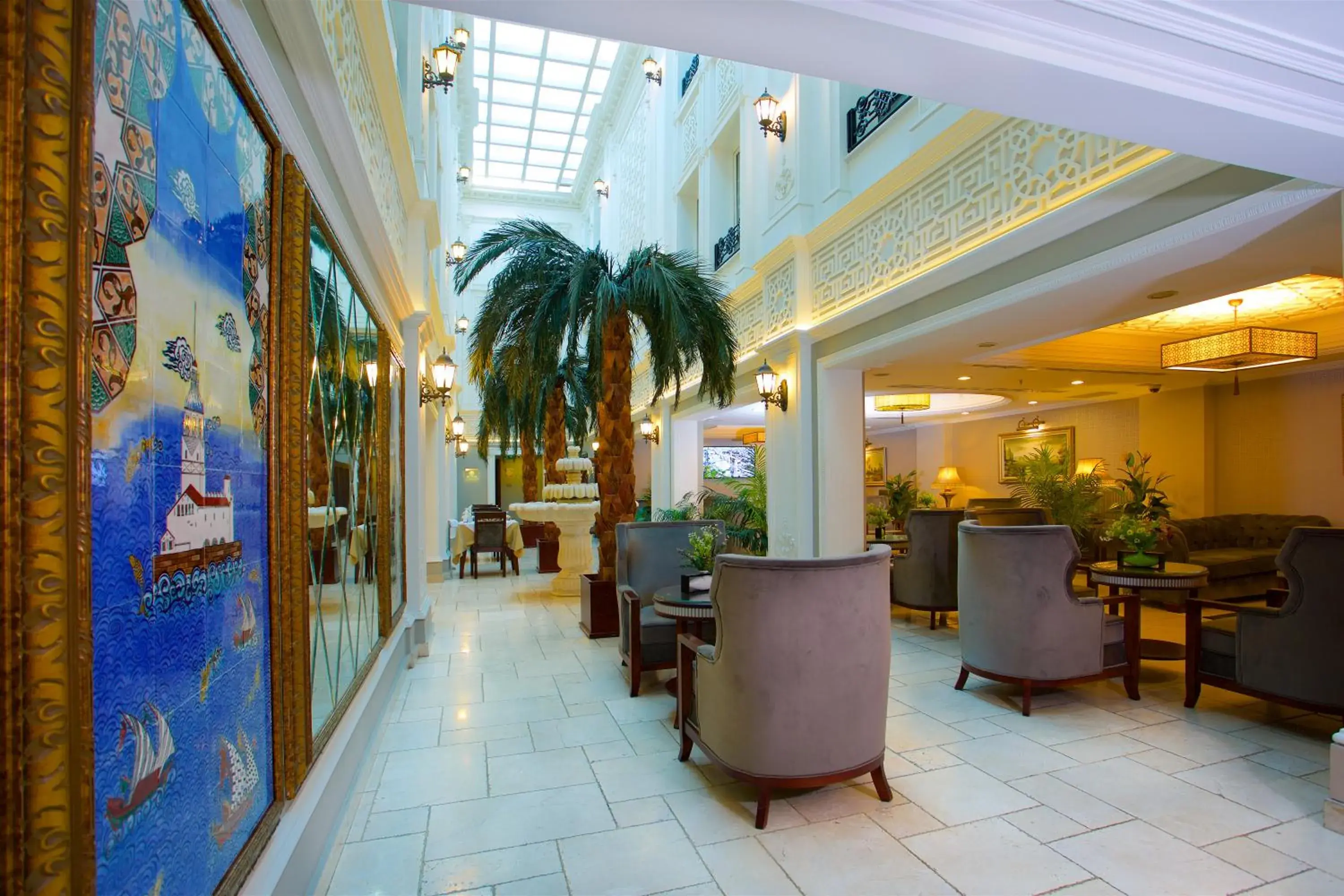 Lobby or reception in Emporium Hotel